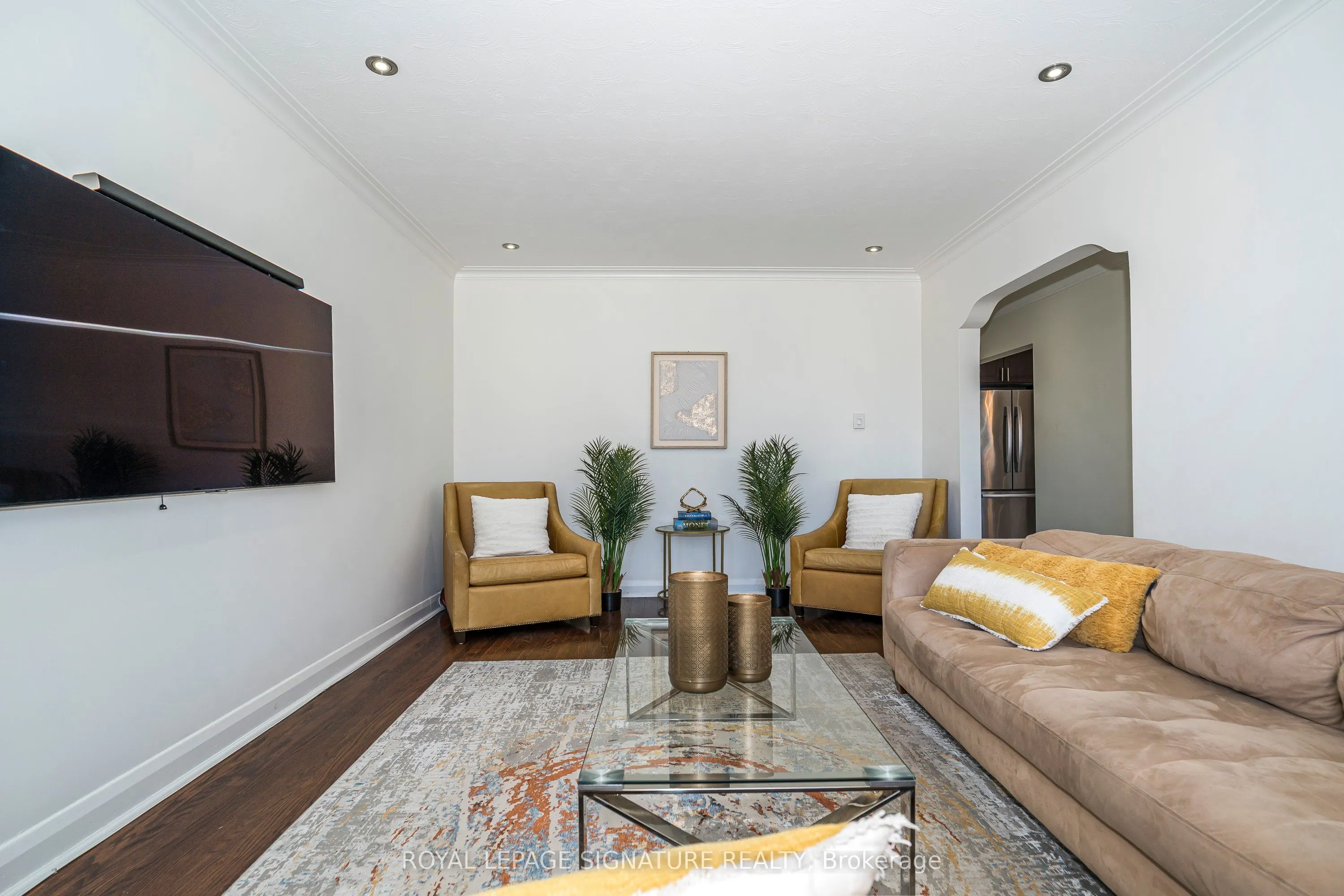 136 Regina Avenue