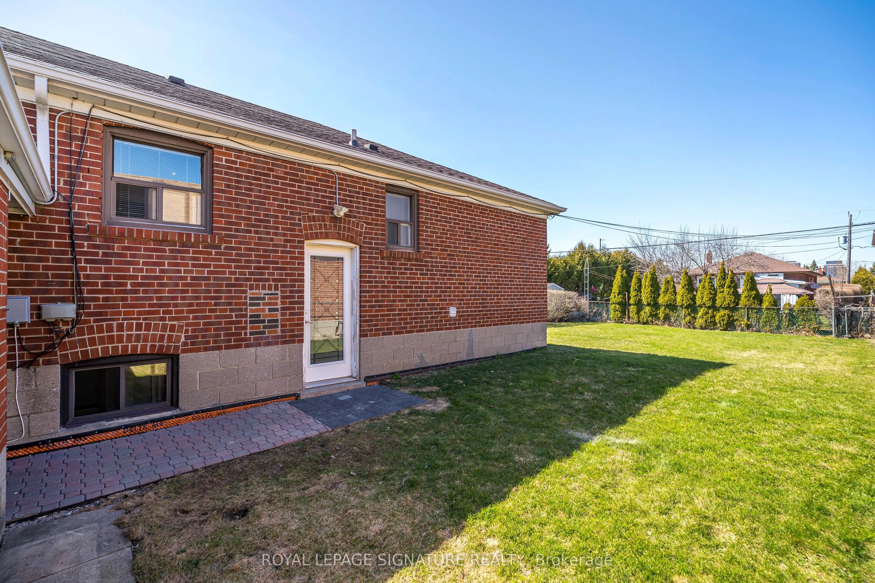 136 Regina Avenue