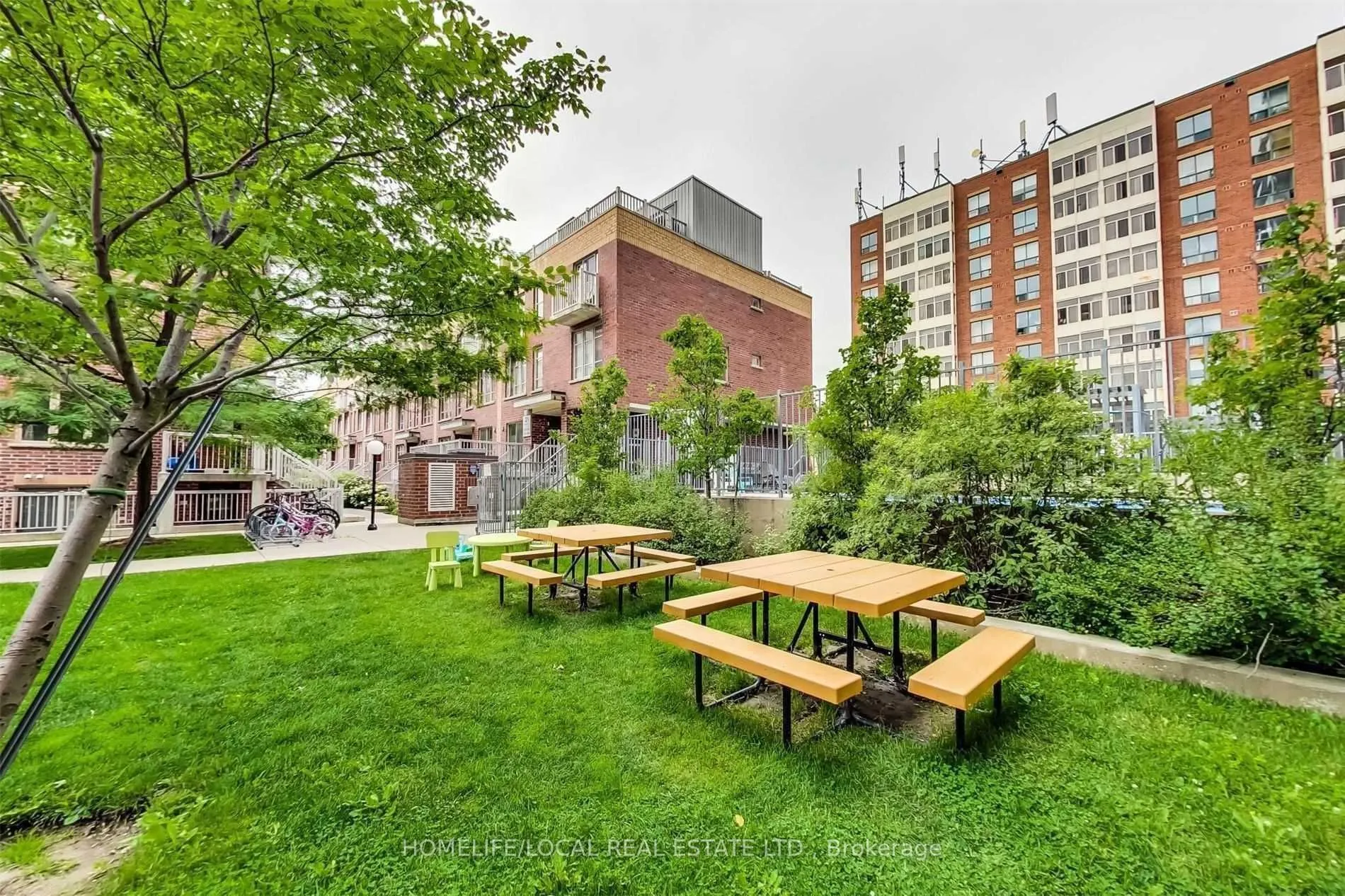 1369 Bloor Street W, #316