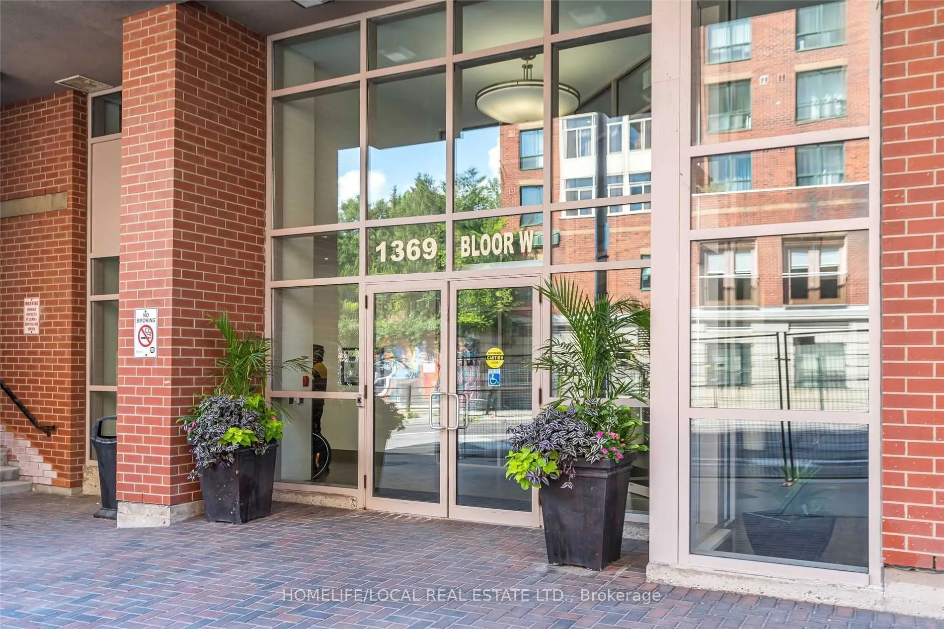 1369 Bloor Street W, #316