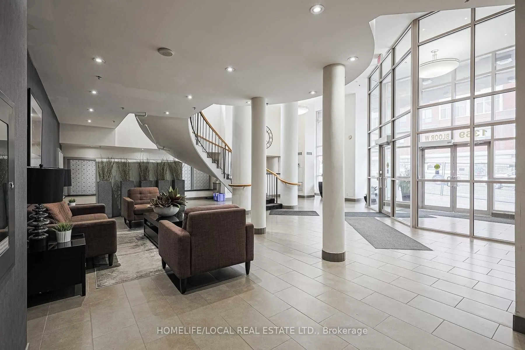 1369 Bloor Street W, #316
