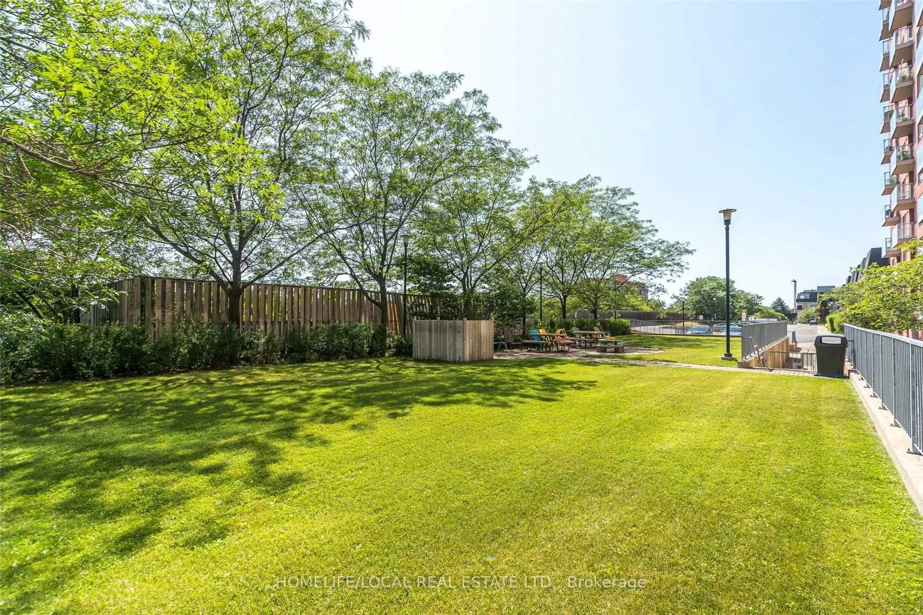 1369 Bloor Street W, #316