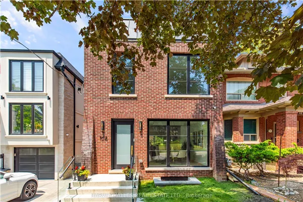 104 Manor Road E