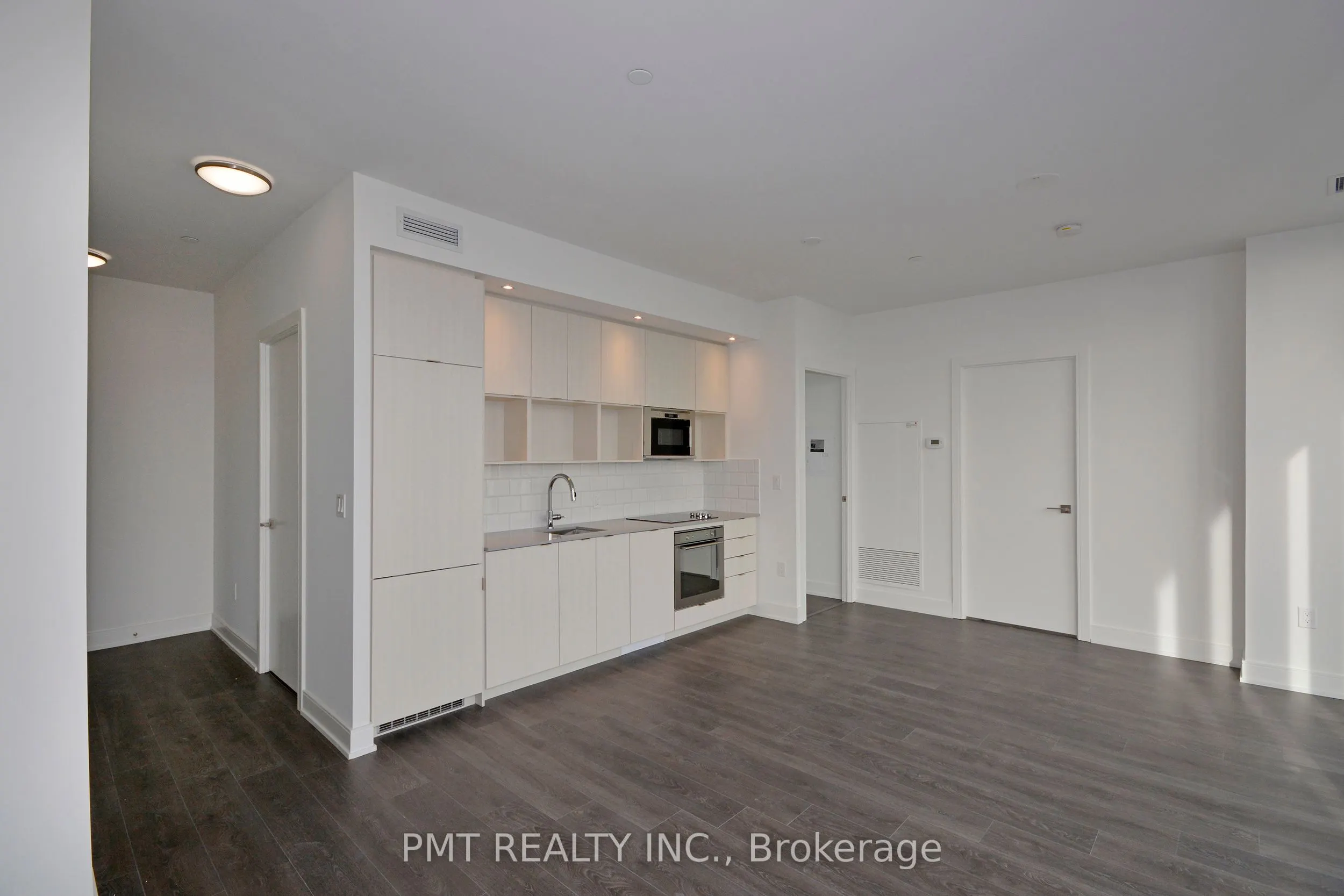 89 McGill Street, #Ph05