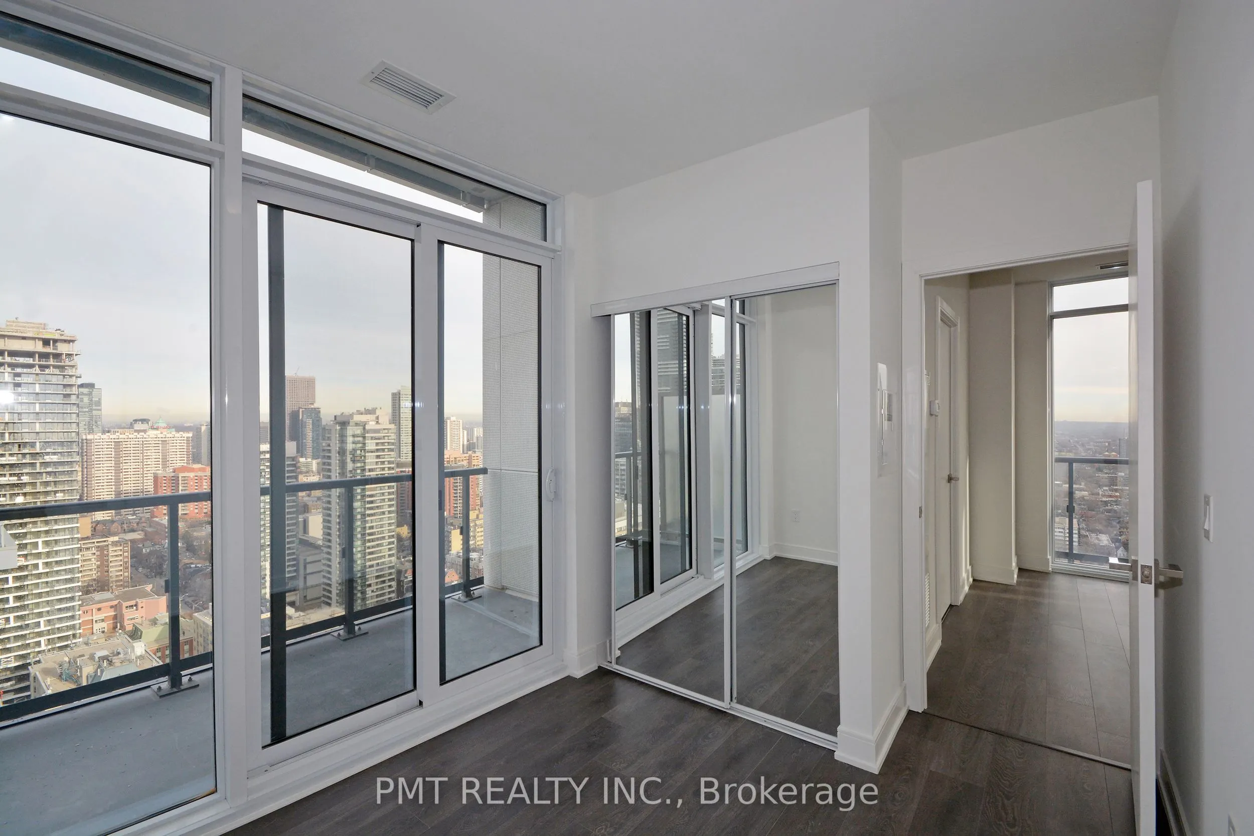 89 McGill Street, #Ph05