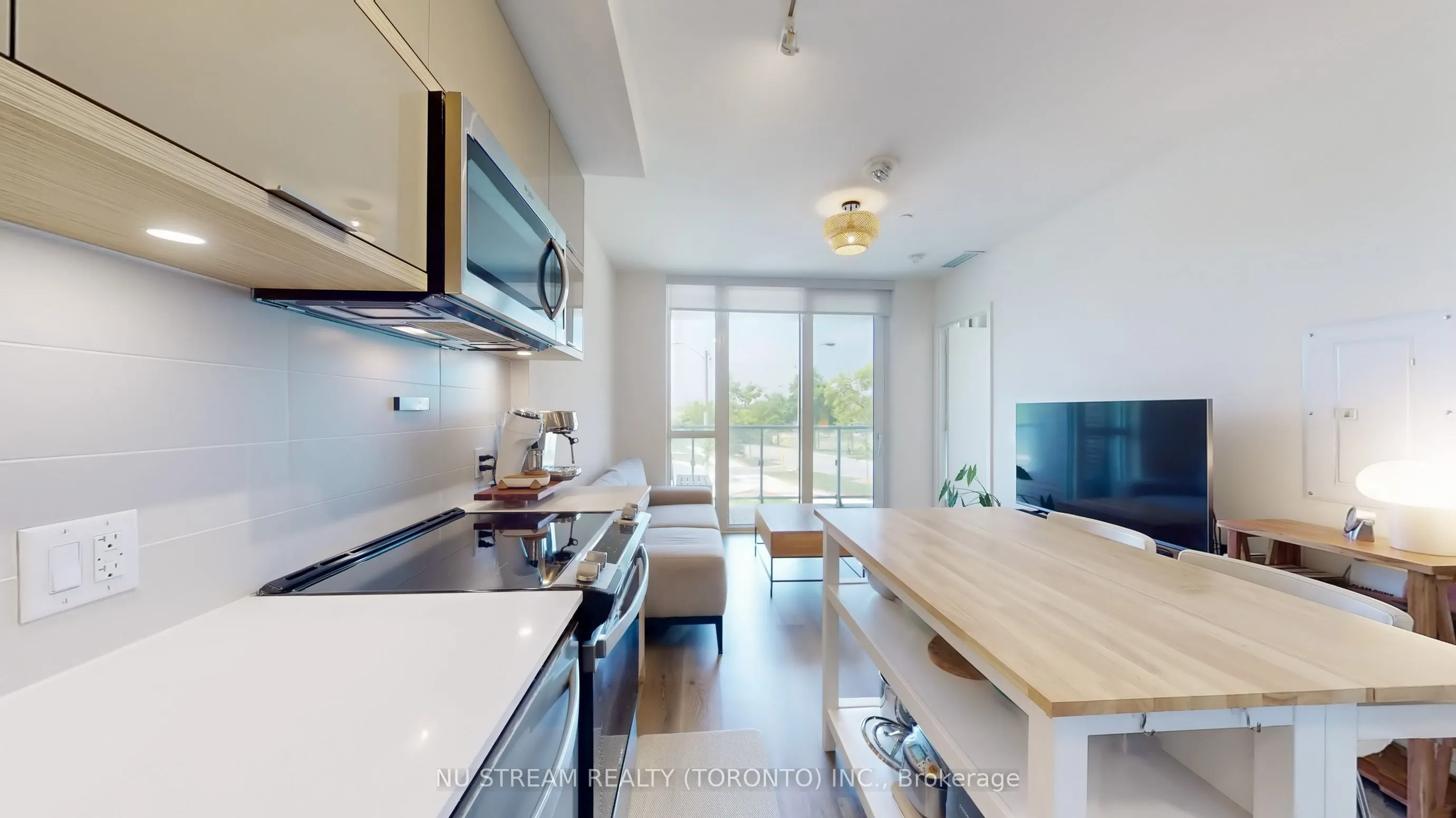 10 Deerlick Court, #2207