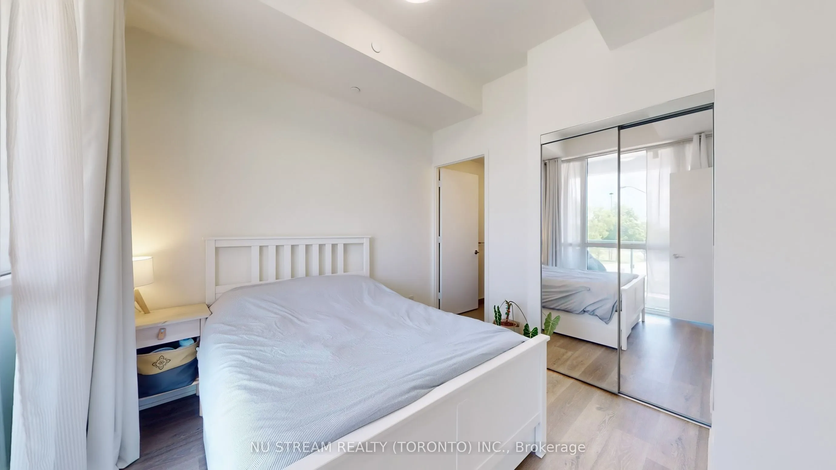 10 Deerlick Court, #2207