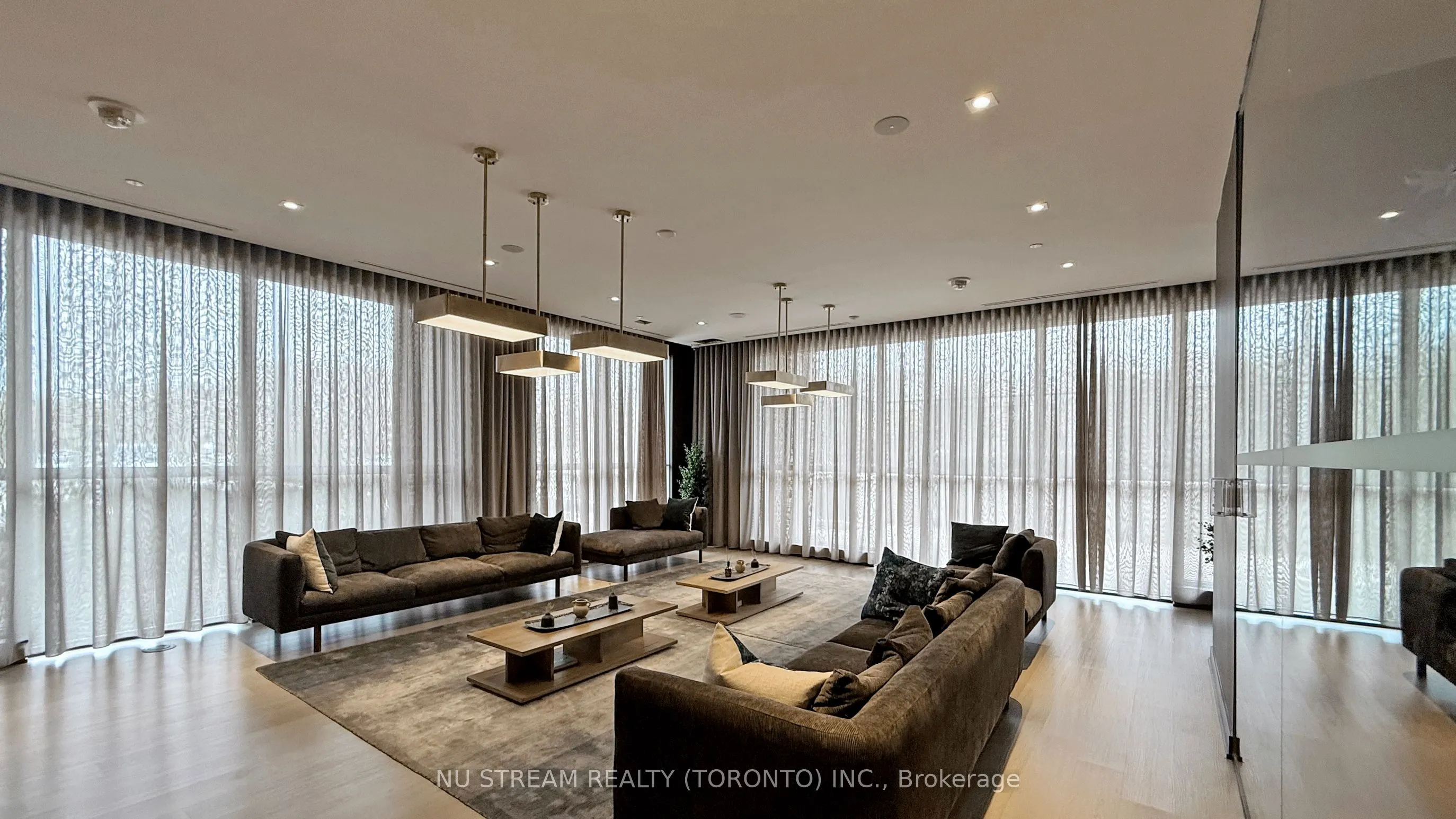 10 Deerlick Court, #2207