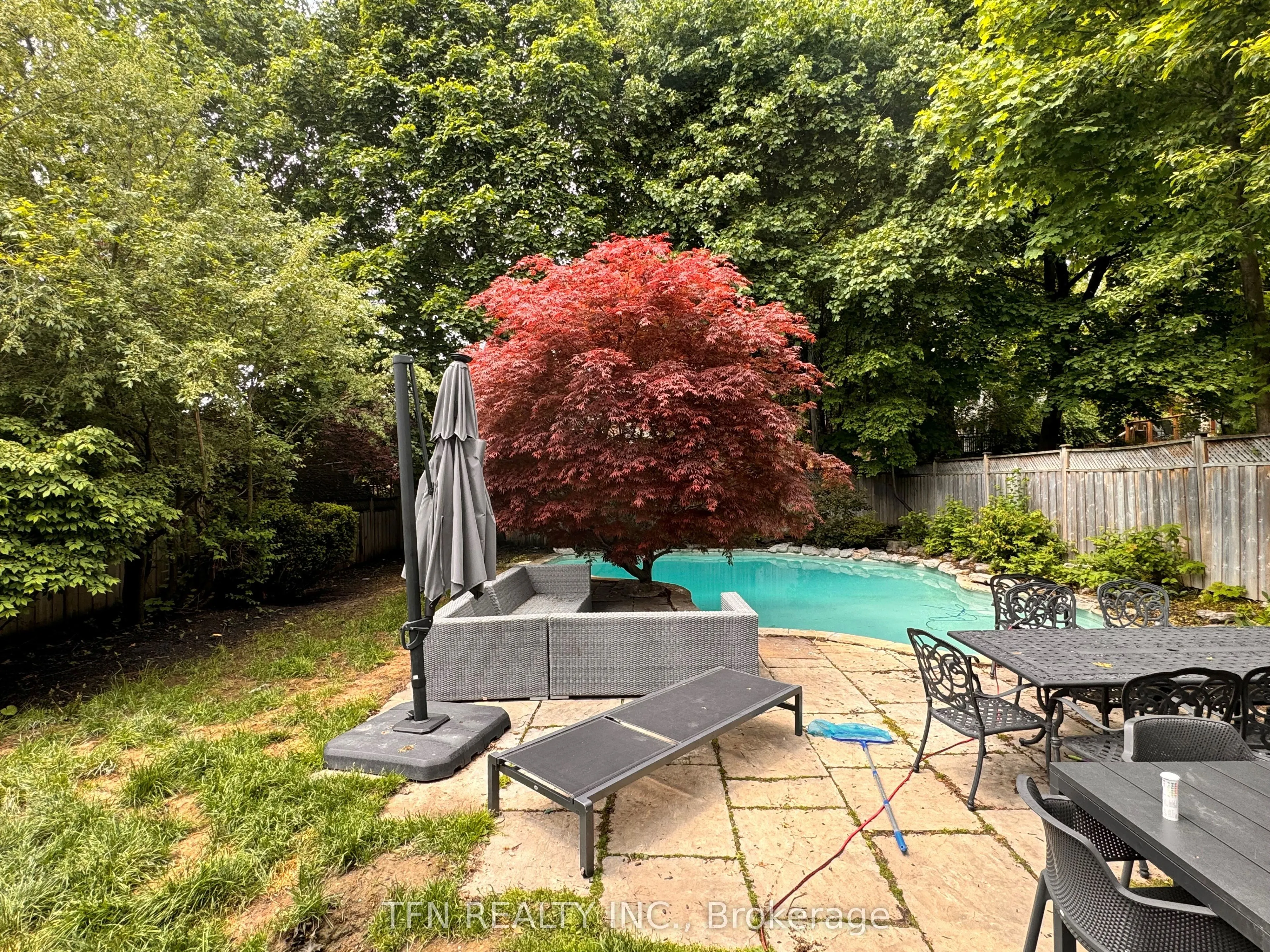 324 Glenayr Road