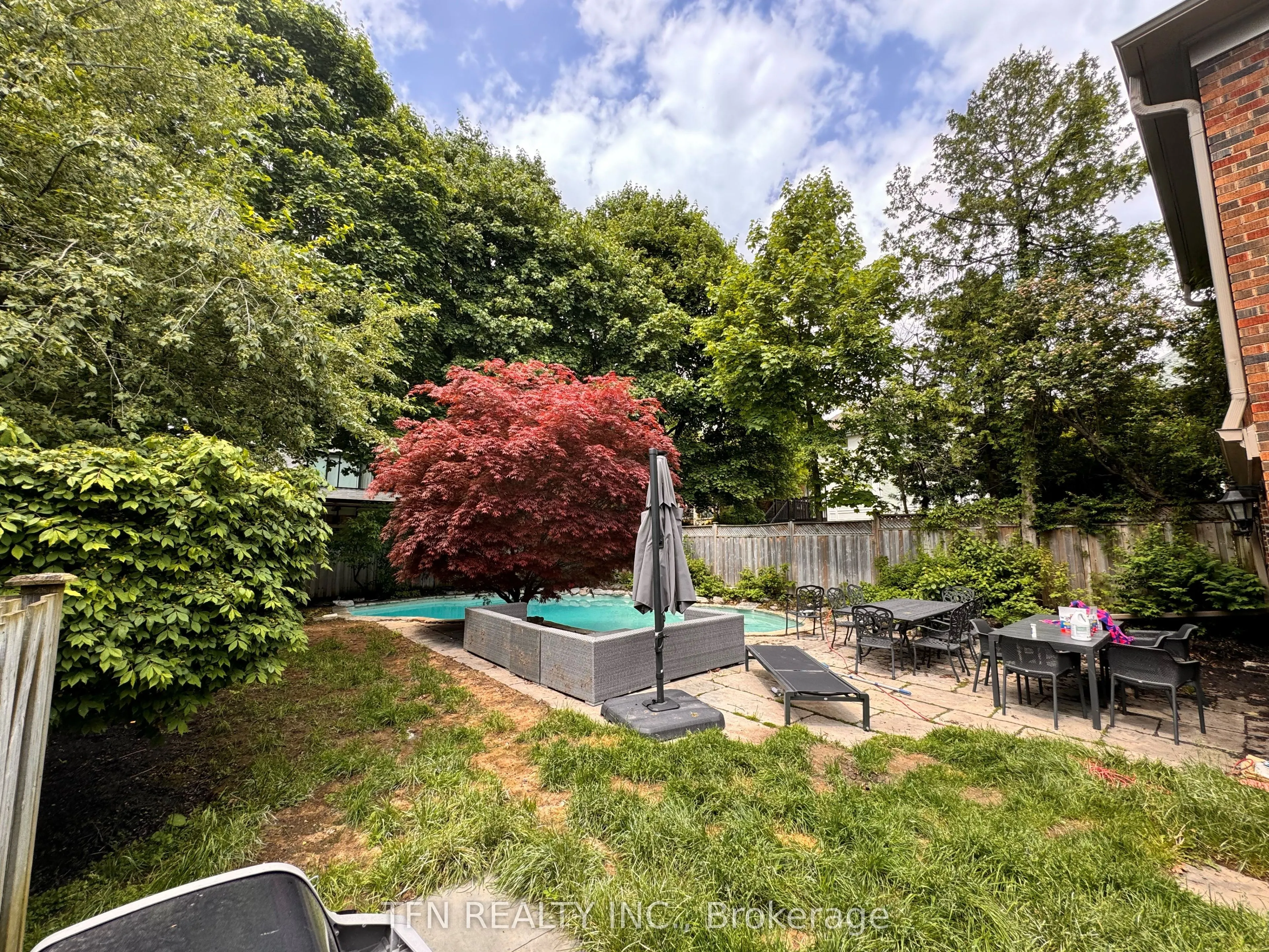324 Glenayr Road