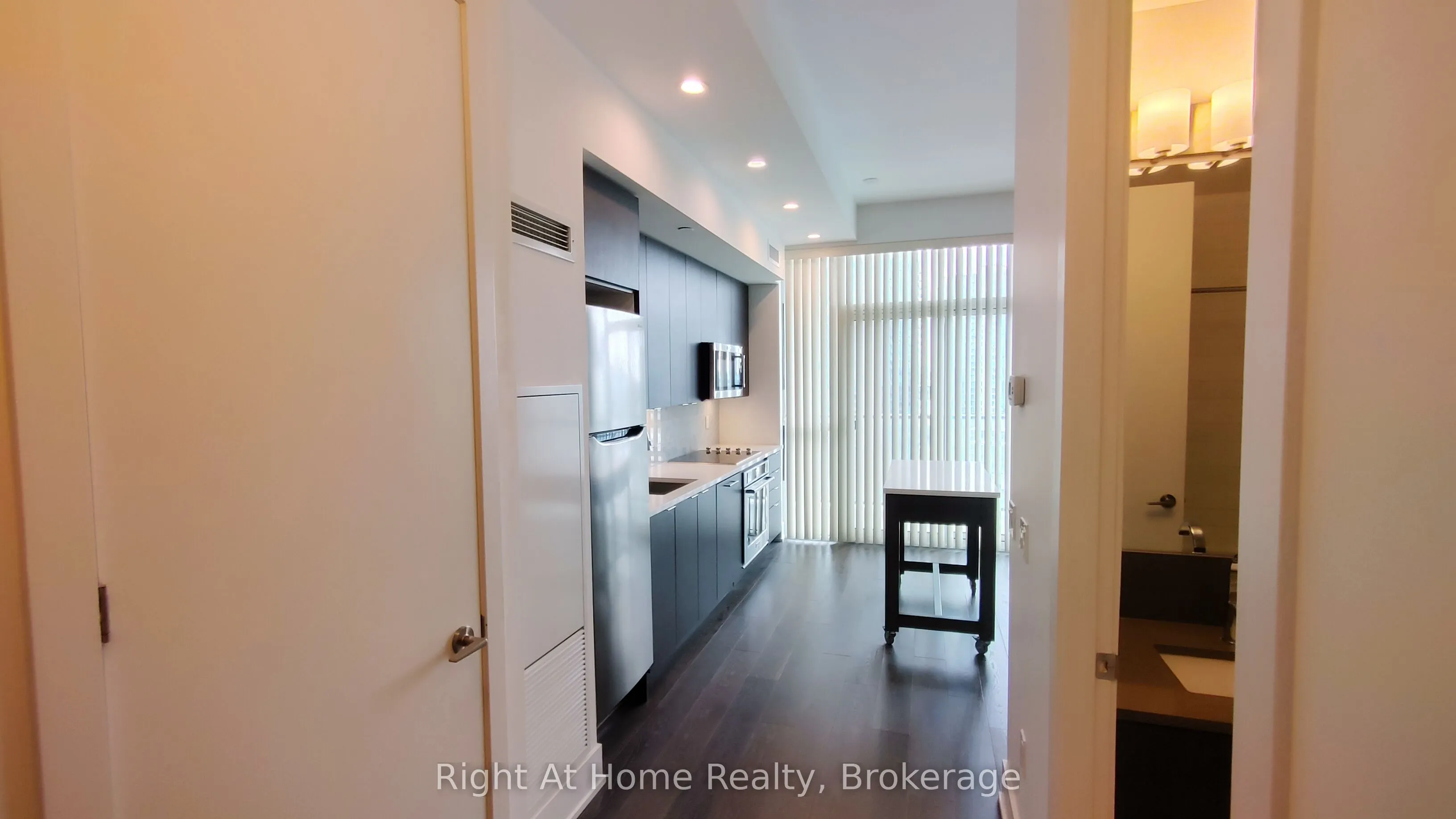 38 Iannuzzi Street, #UPH03