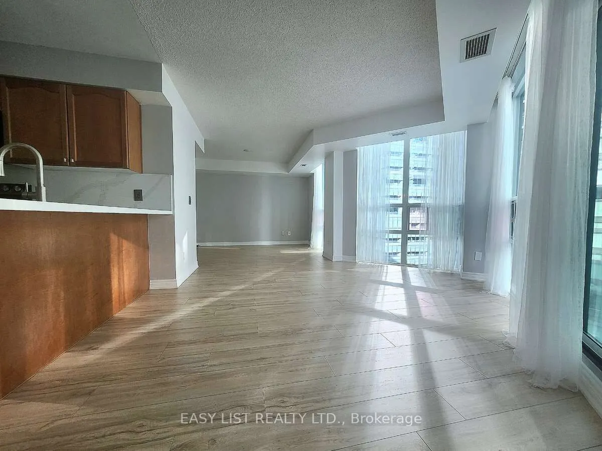 51 Lower Simcoe Street, #1501