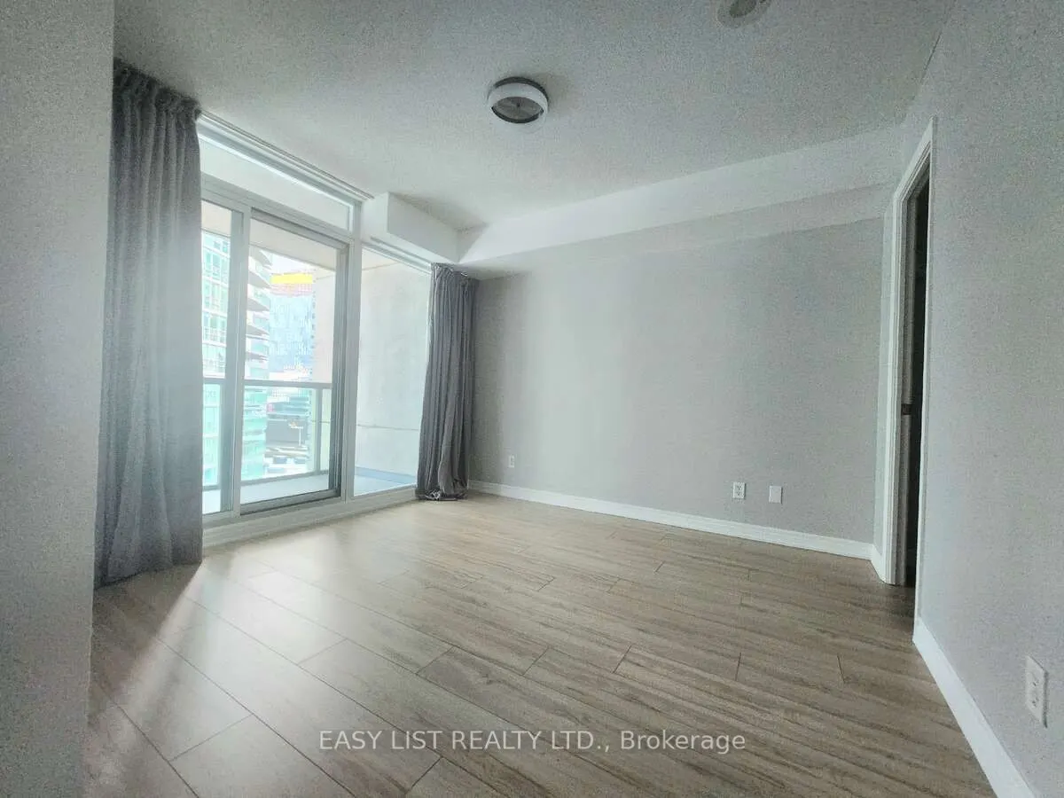 51 Lower Simcoe Street, #1501