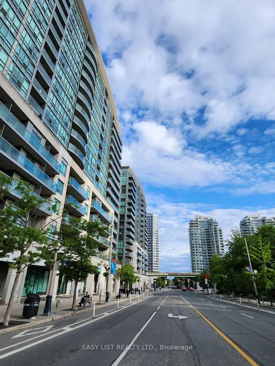 51 Lower Simcoe Street, #1501