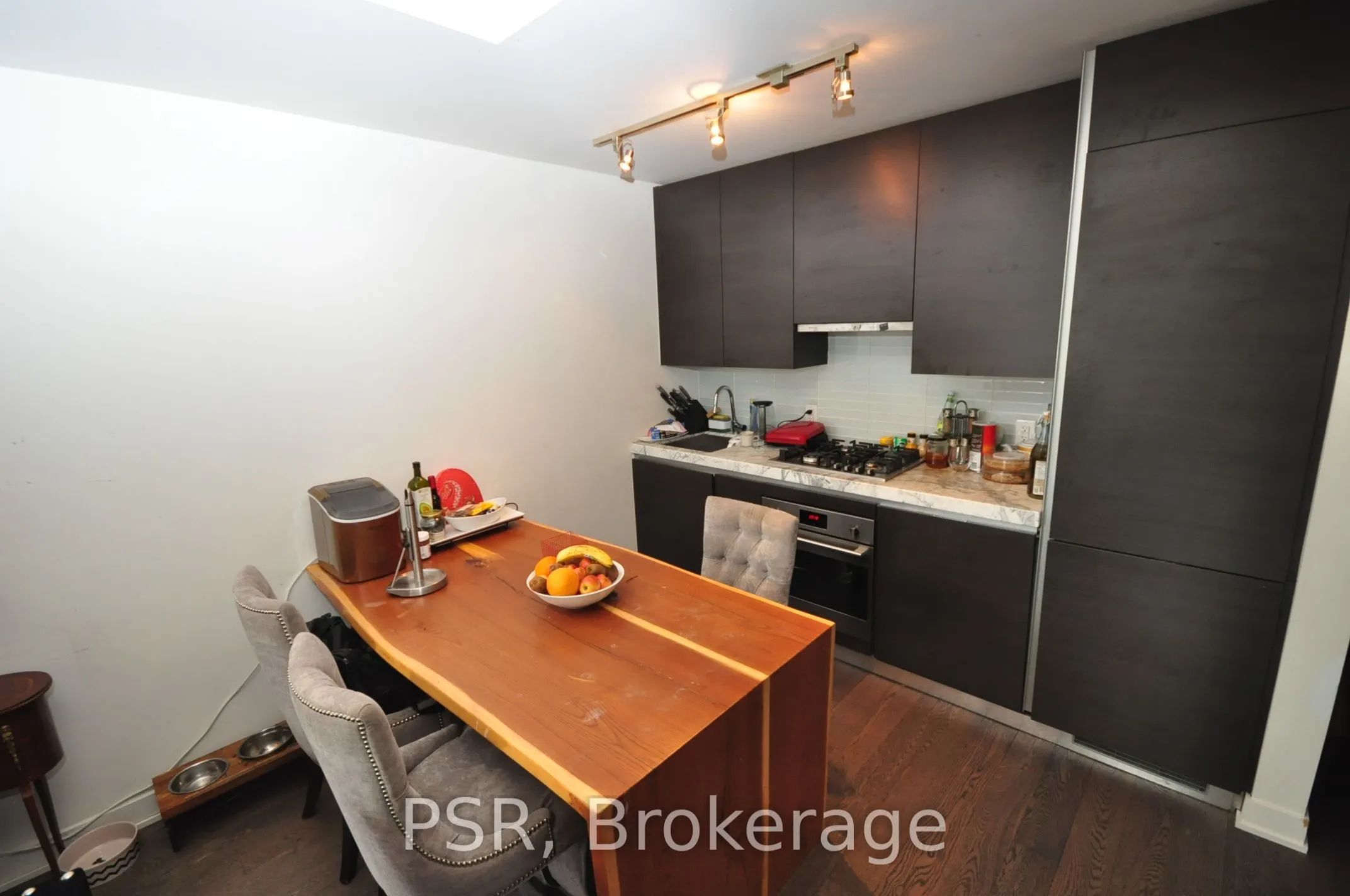 629 King Street W, #1009