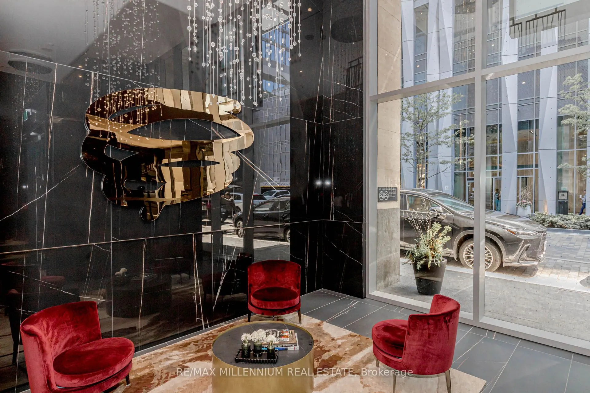 11 Yorkville Avenue, #4103