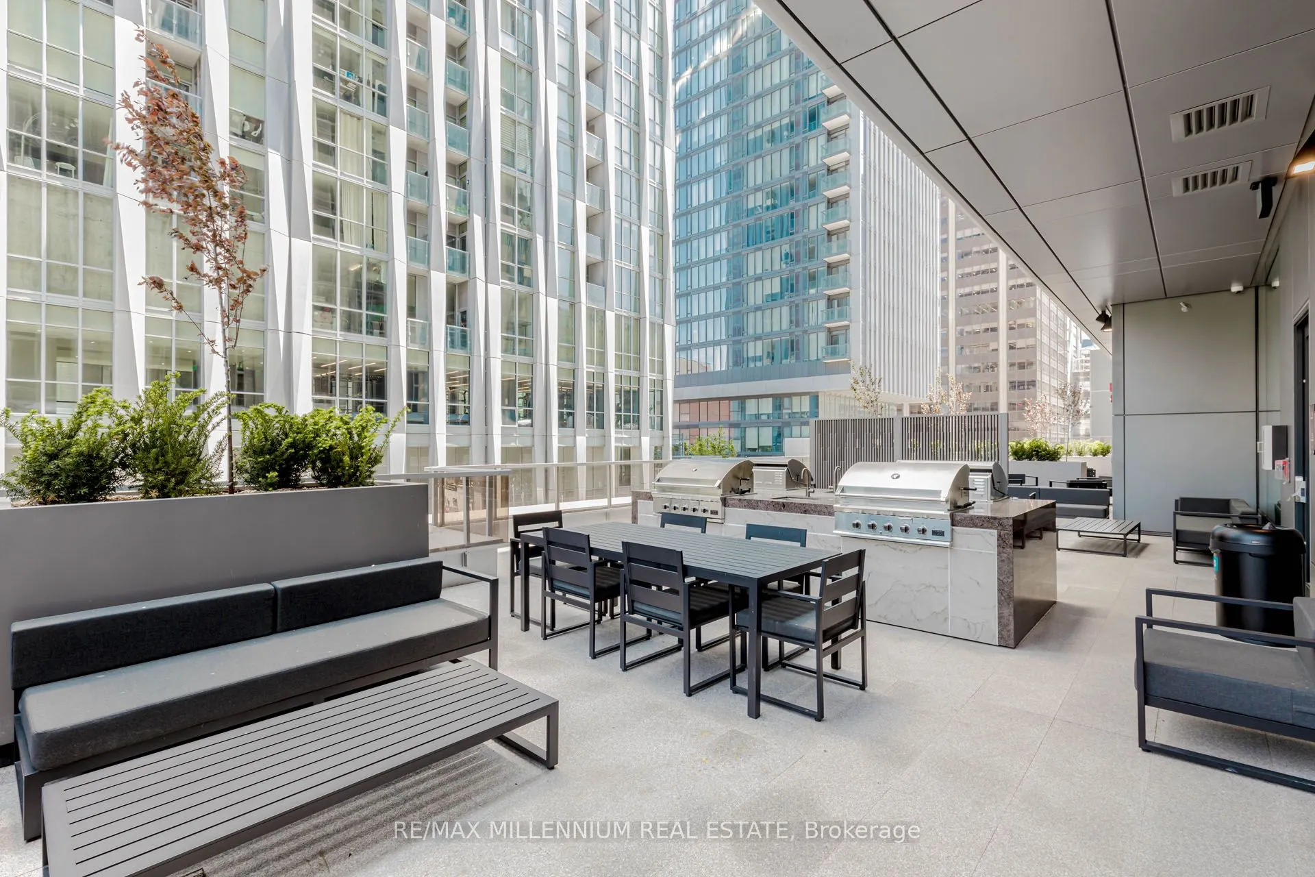 11 Yorkville Avenue, #4103