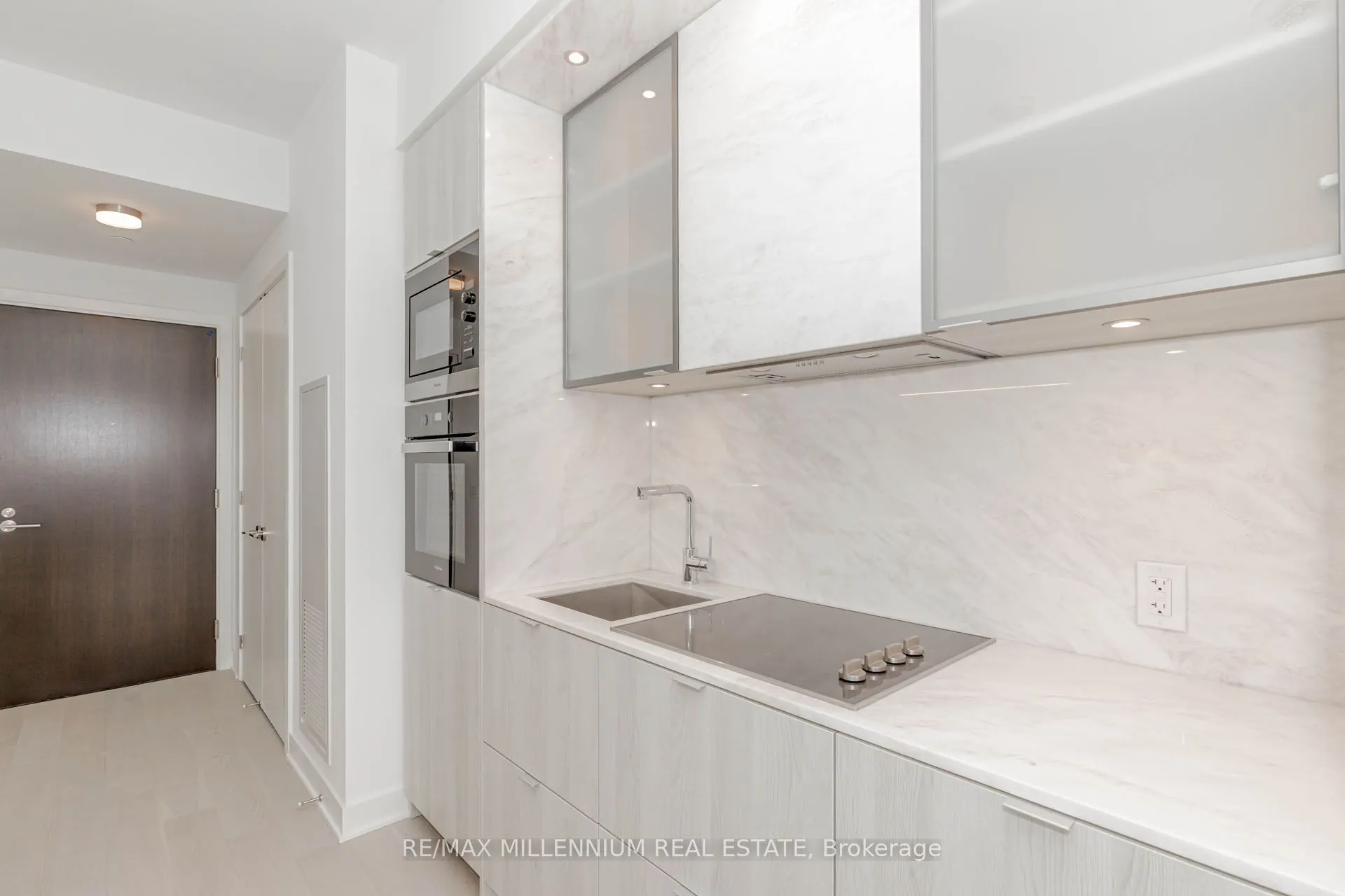 11 Yorkville Avenue, #4103