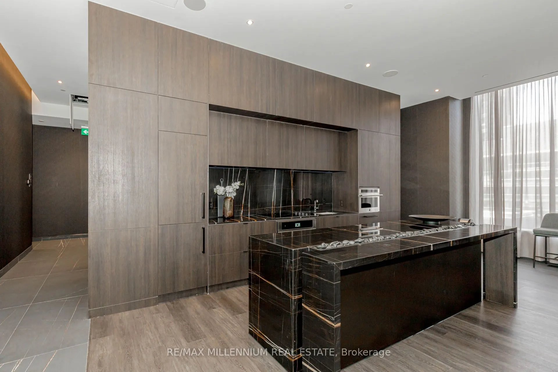 11 Yorkville Avenue, #4103