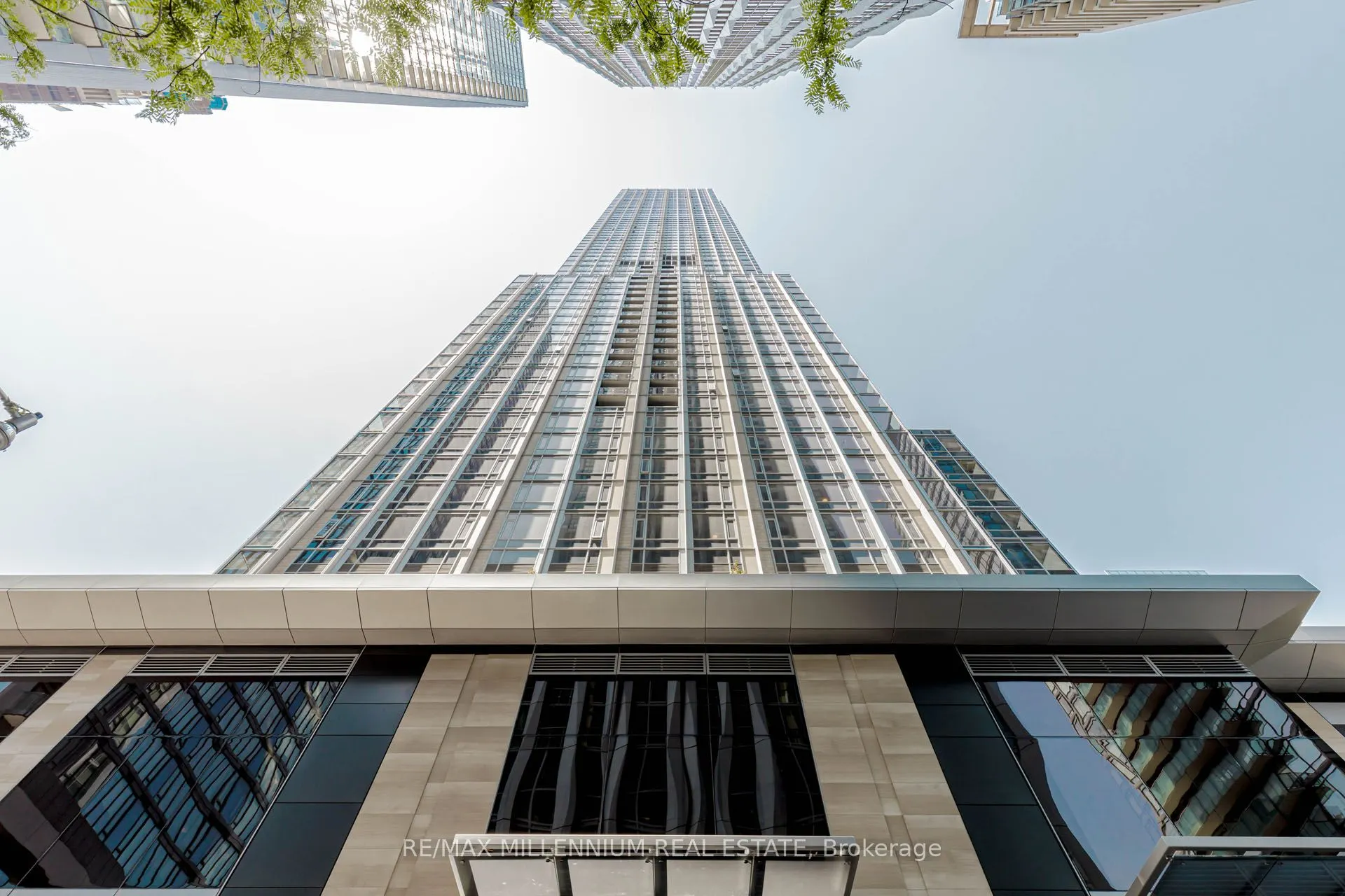 11 Yorkville Avenue, #4103