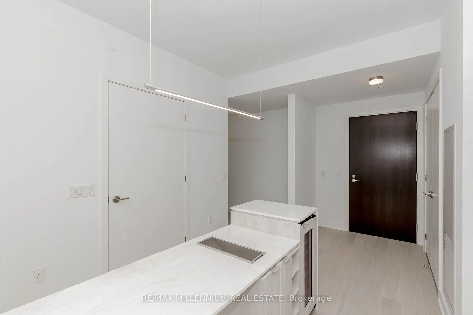 11 Yorkville Avenue, #4103