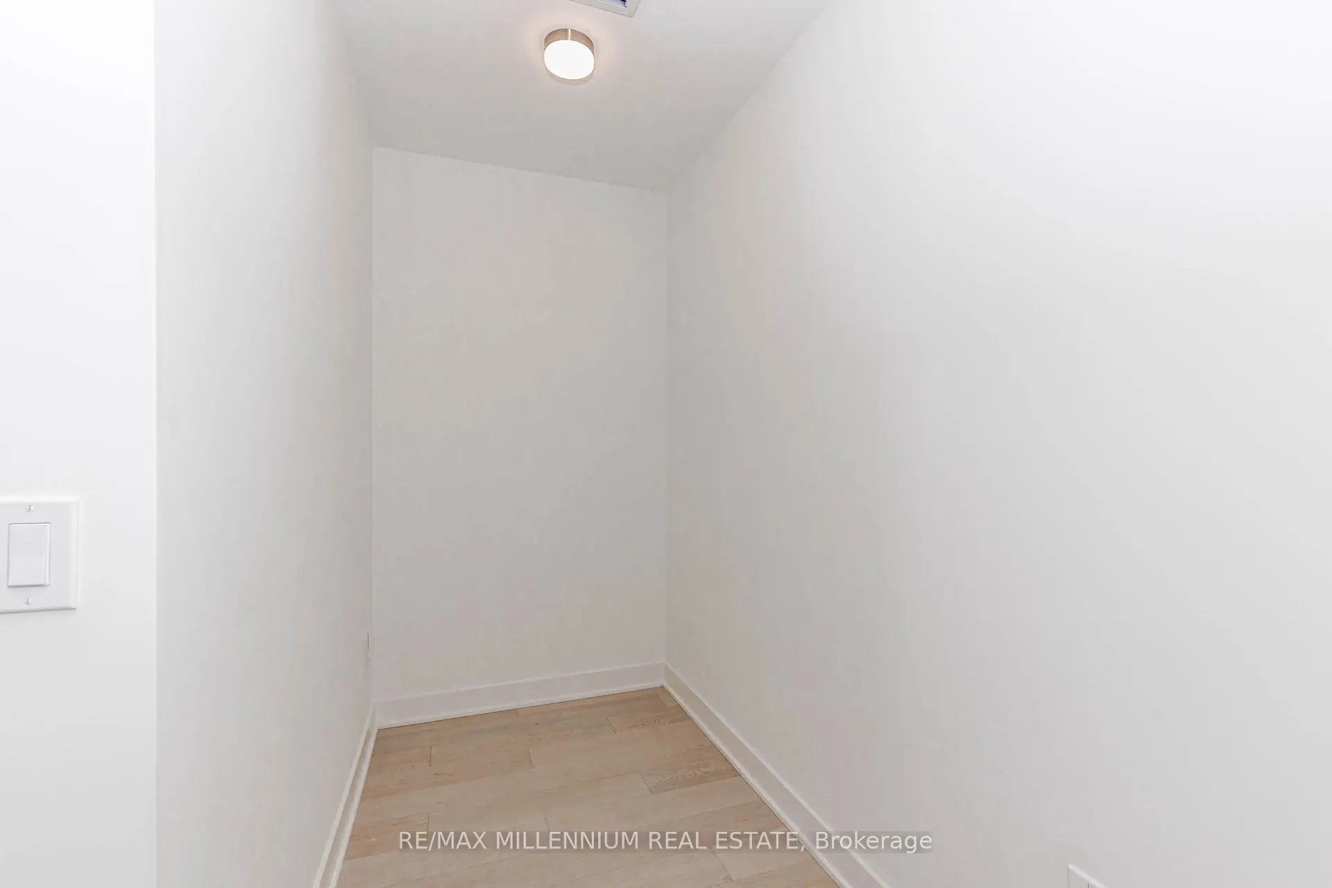 11 Yorkville Avenue, #4103