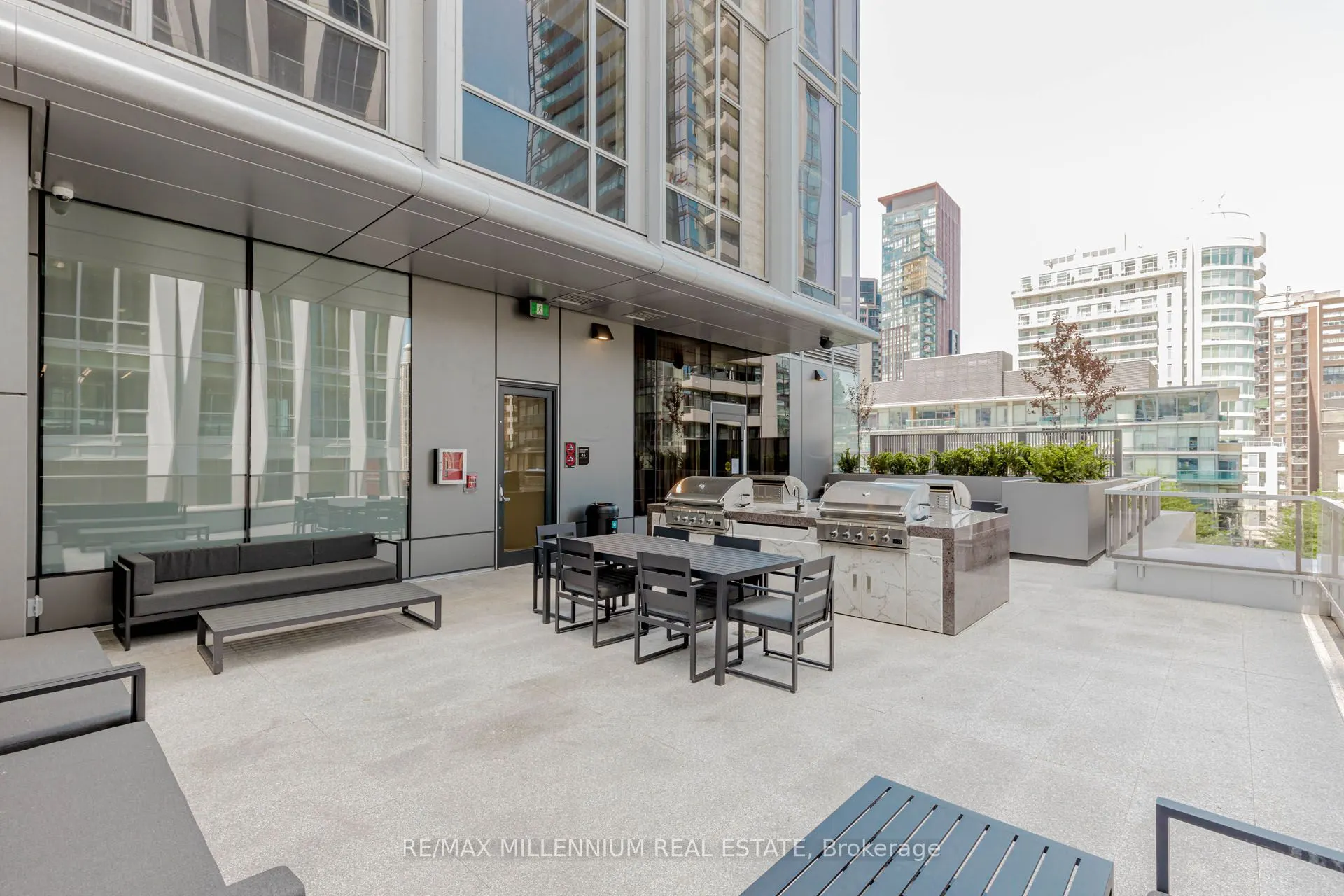 11 Yorkville Avenue, #4103