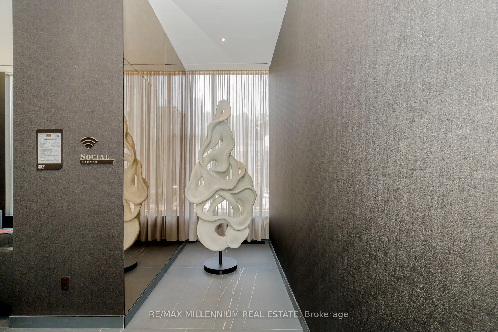 11 Yorkville Avenue, #4103