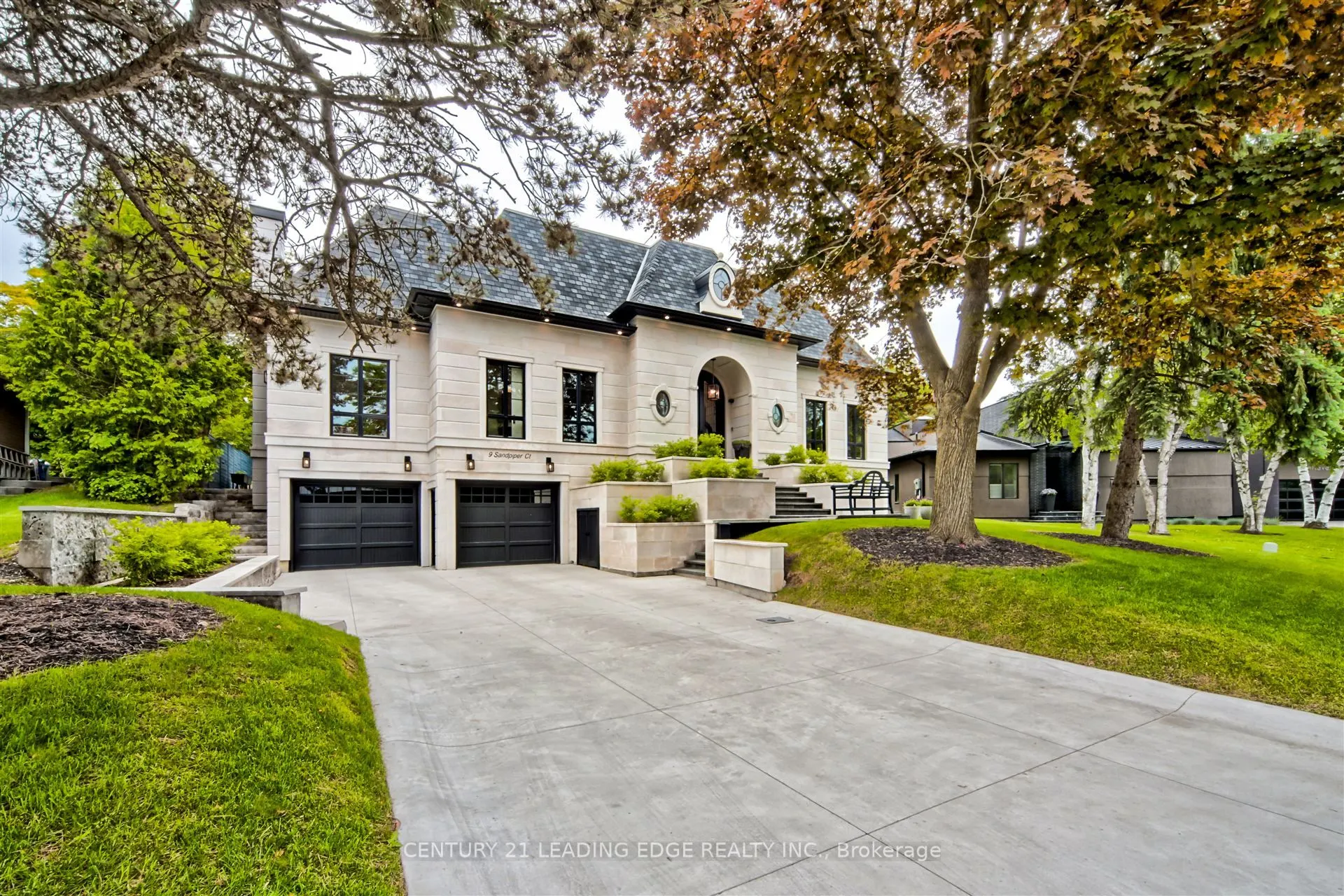9 Sandpiper Court