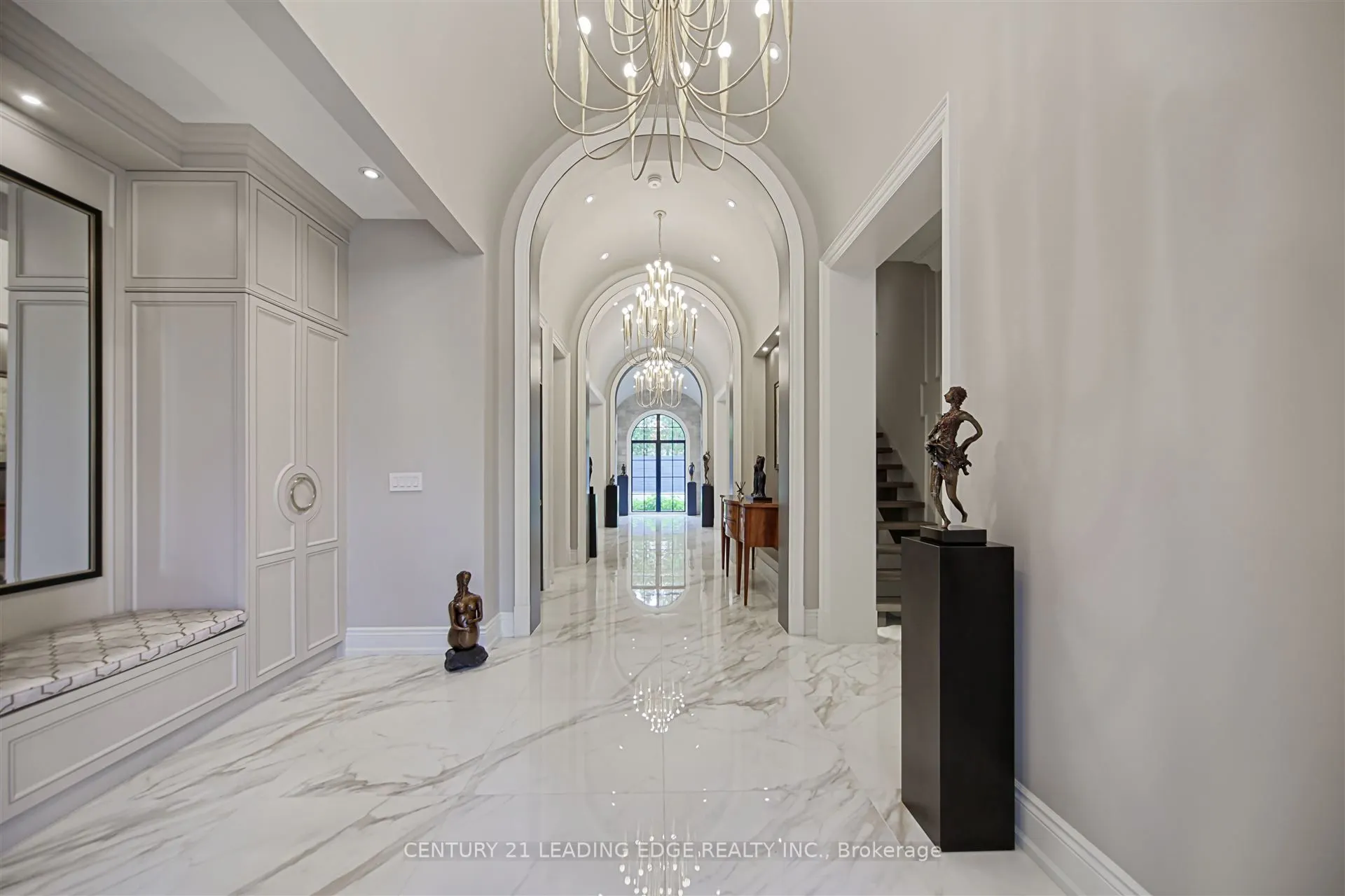 9 Sandpiper Court