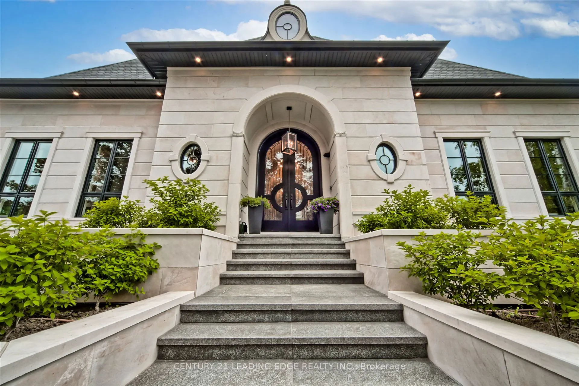 9 Sandpiper Court