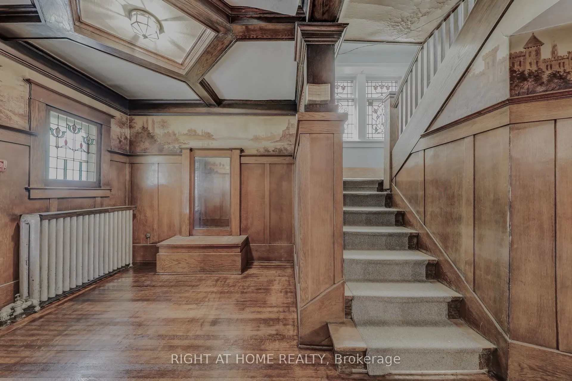 67 Oakwood Avenue