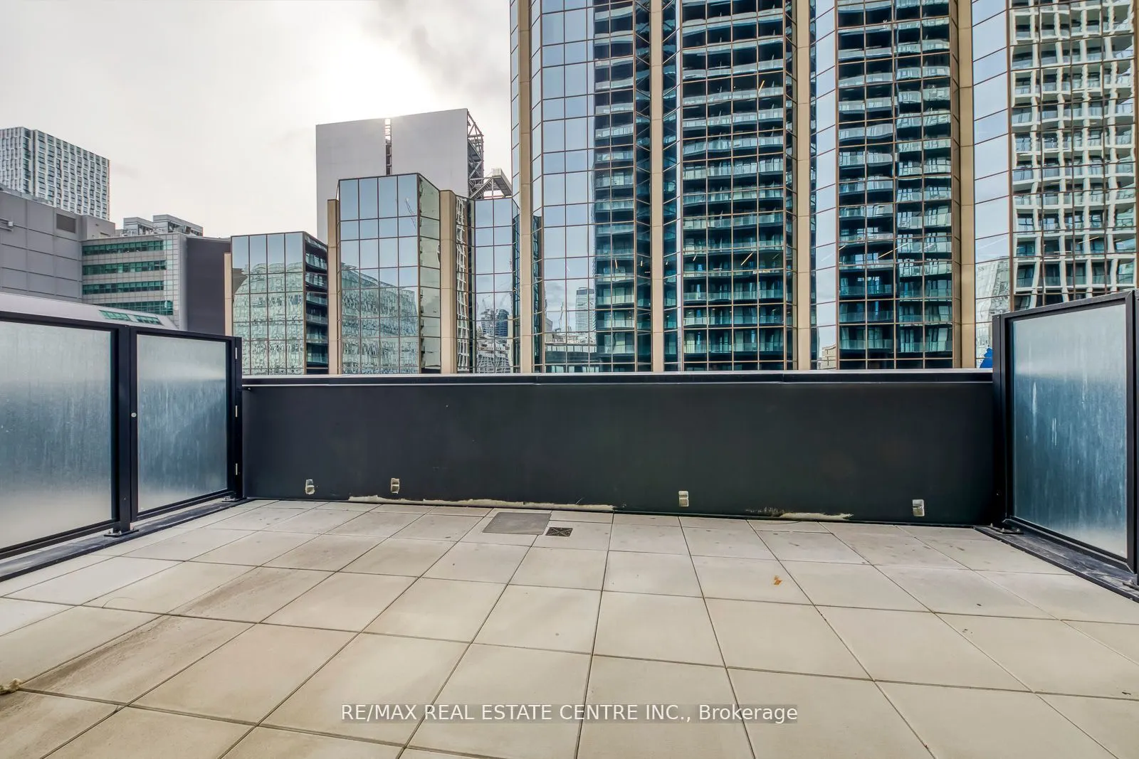 20 Edward Street, #406