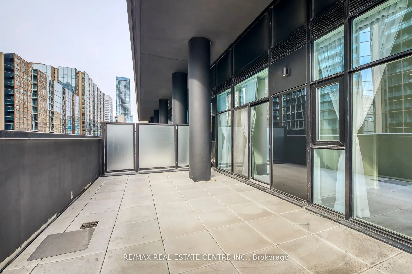 20 Edward Street, #406