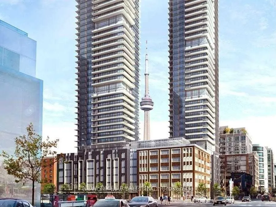 125 Blue Jays Way, #902