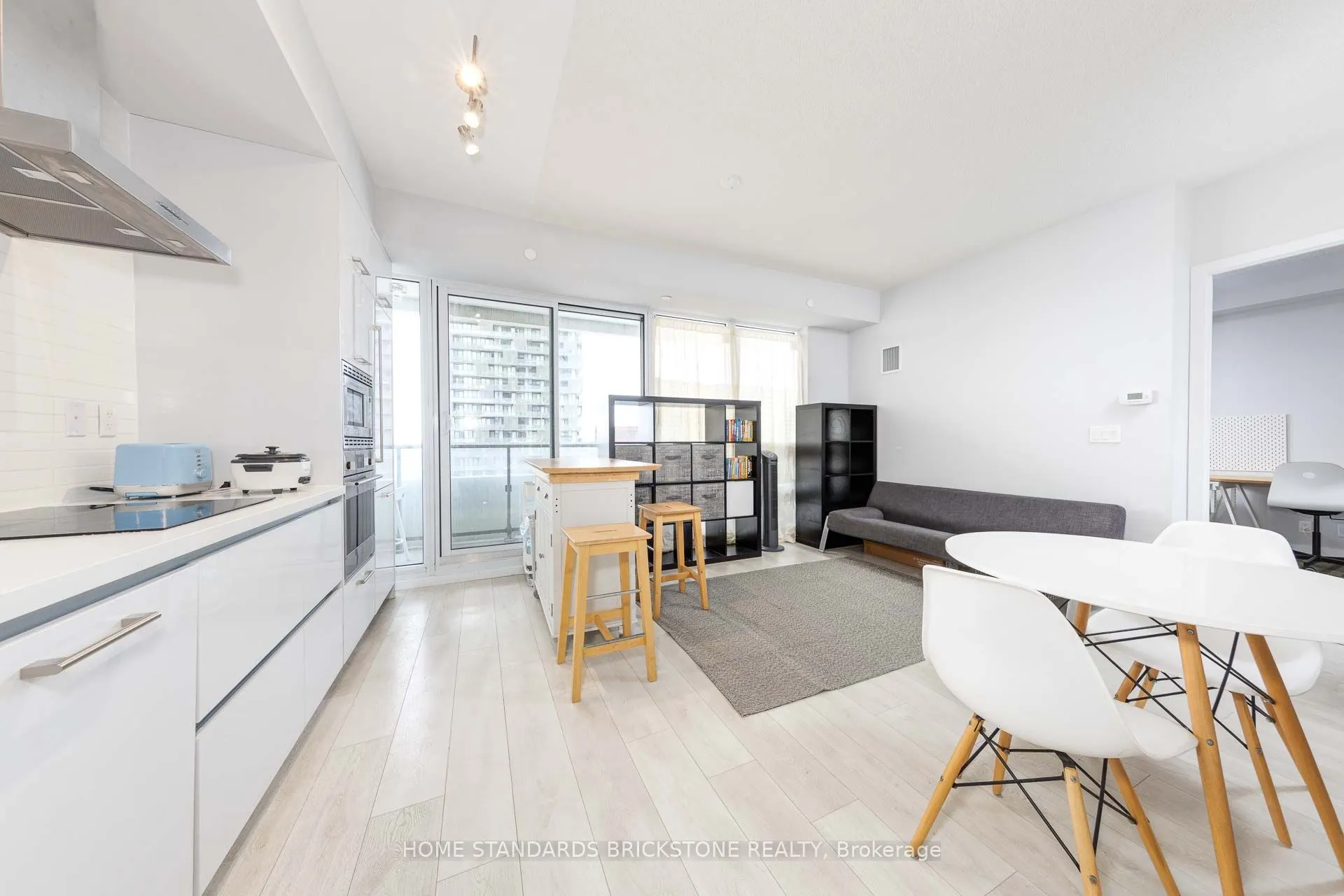 2221 Yonge Street, #3511