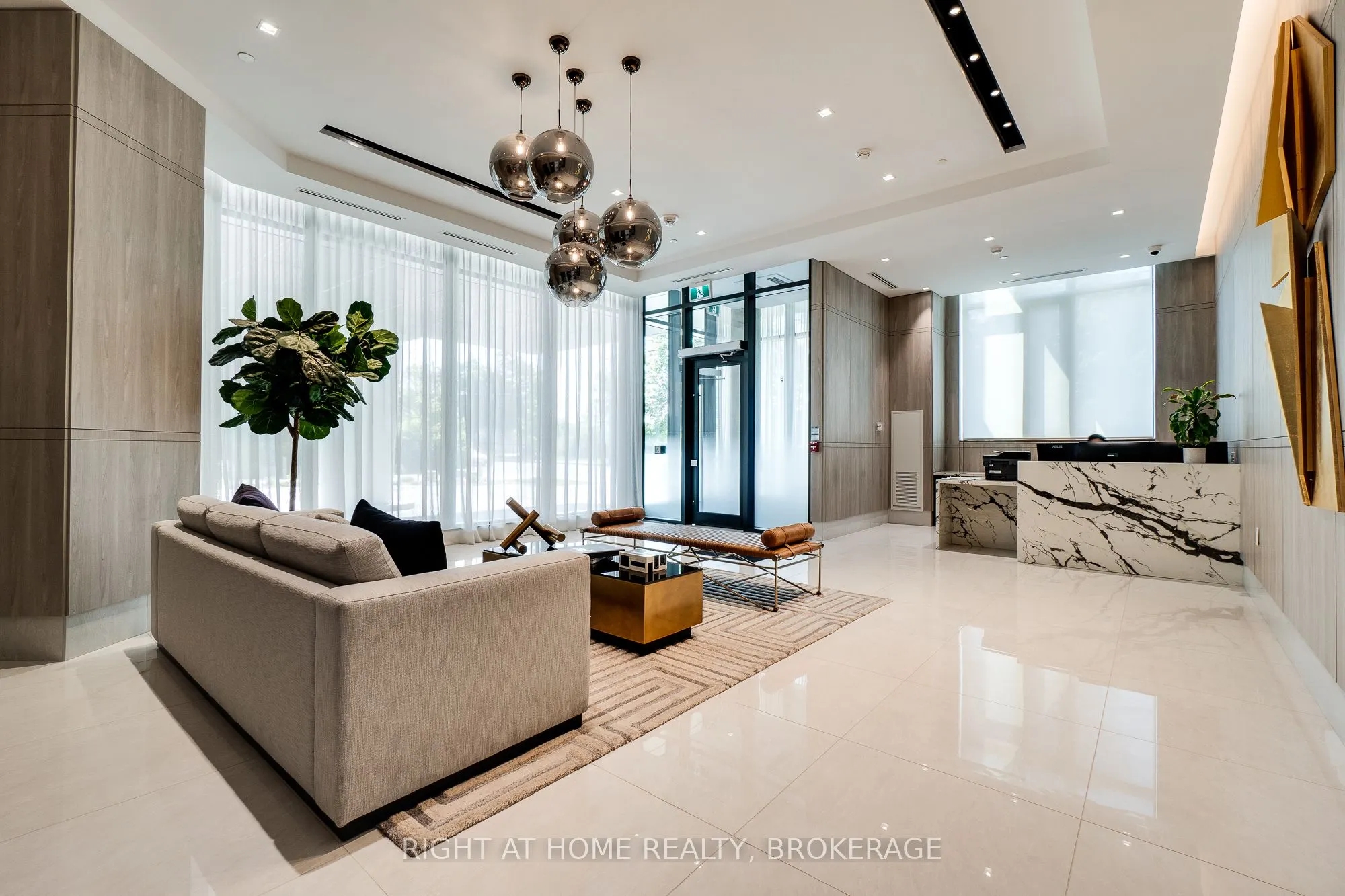 250 Lawrence Avenue W, #724