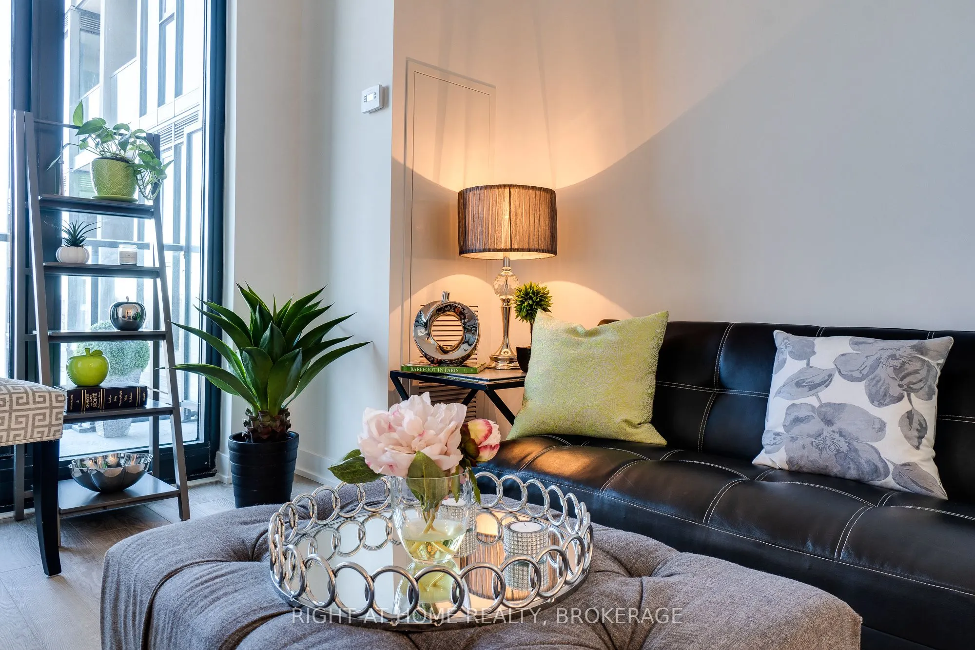 250 Lawrence Avenue W, #724