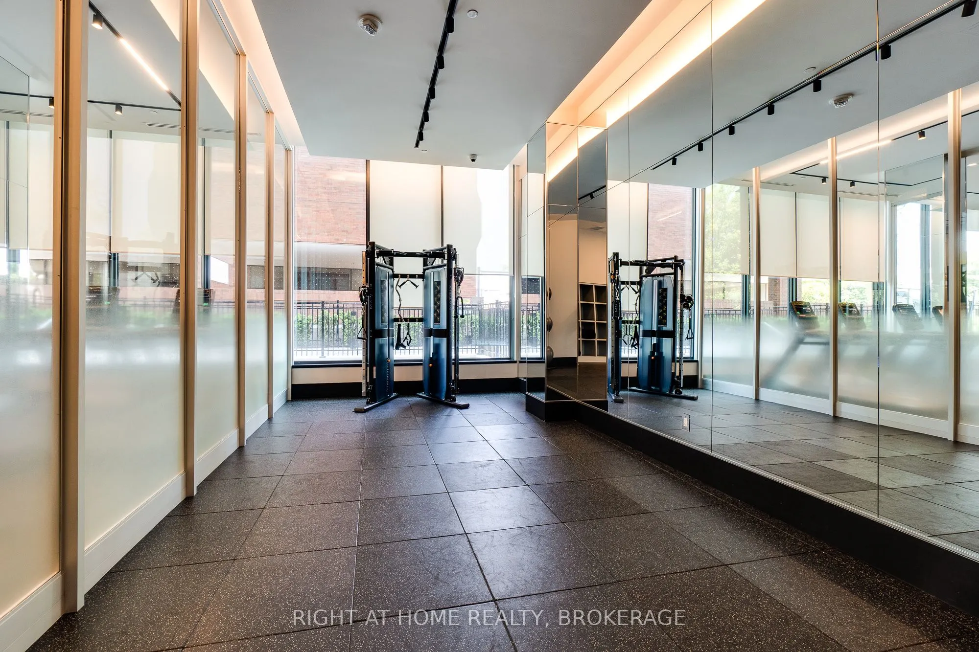250 Lawrence Avenue W, #724