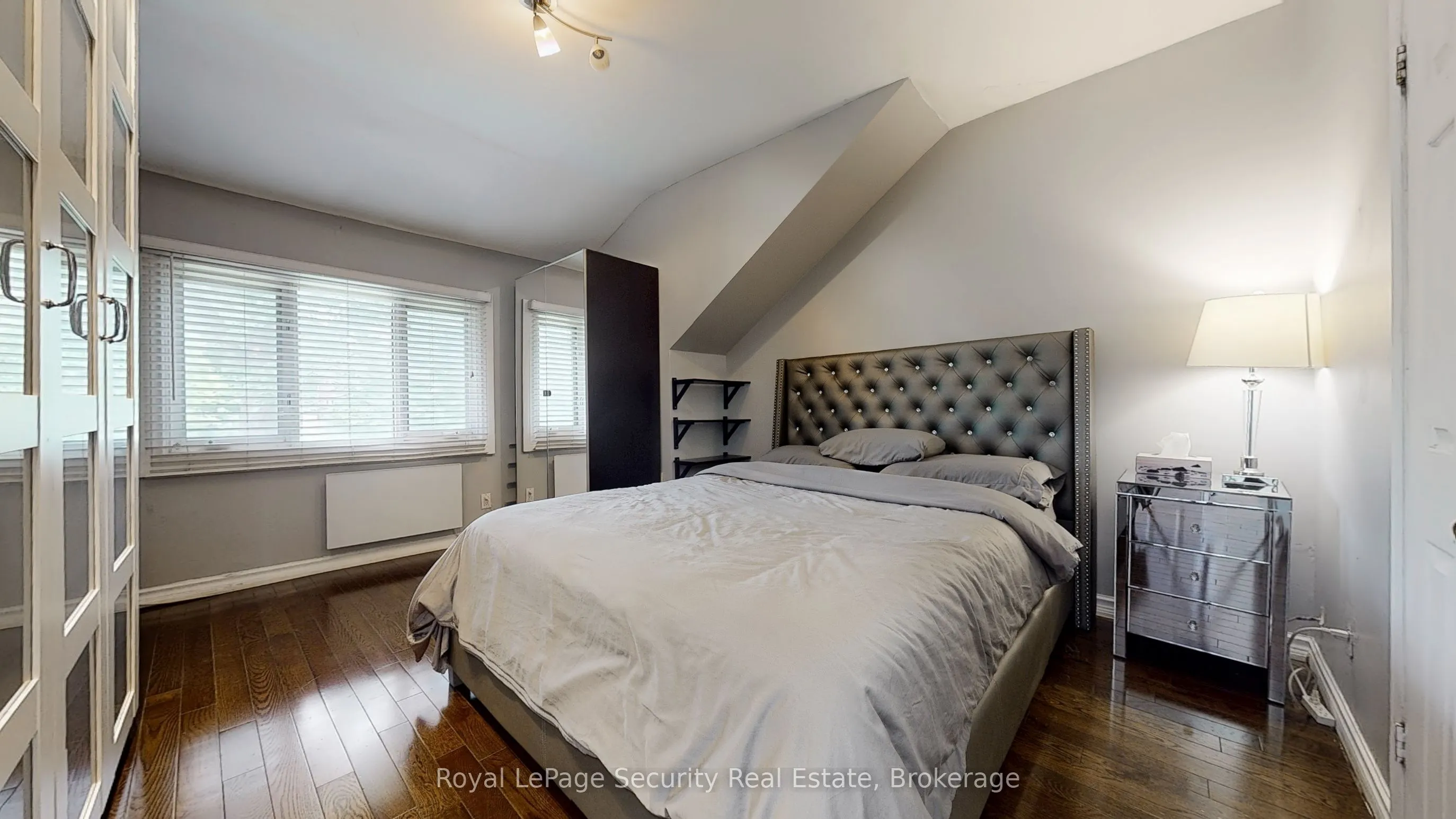 35 Regal Road