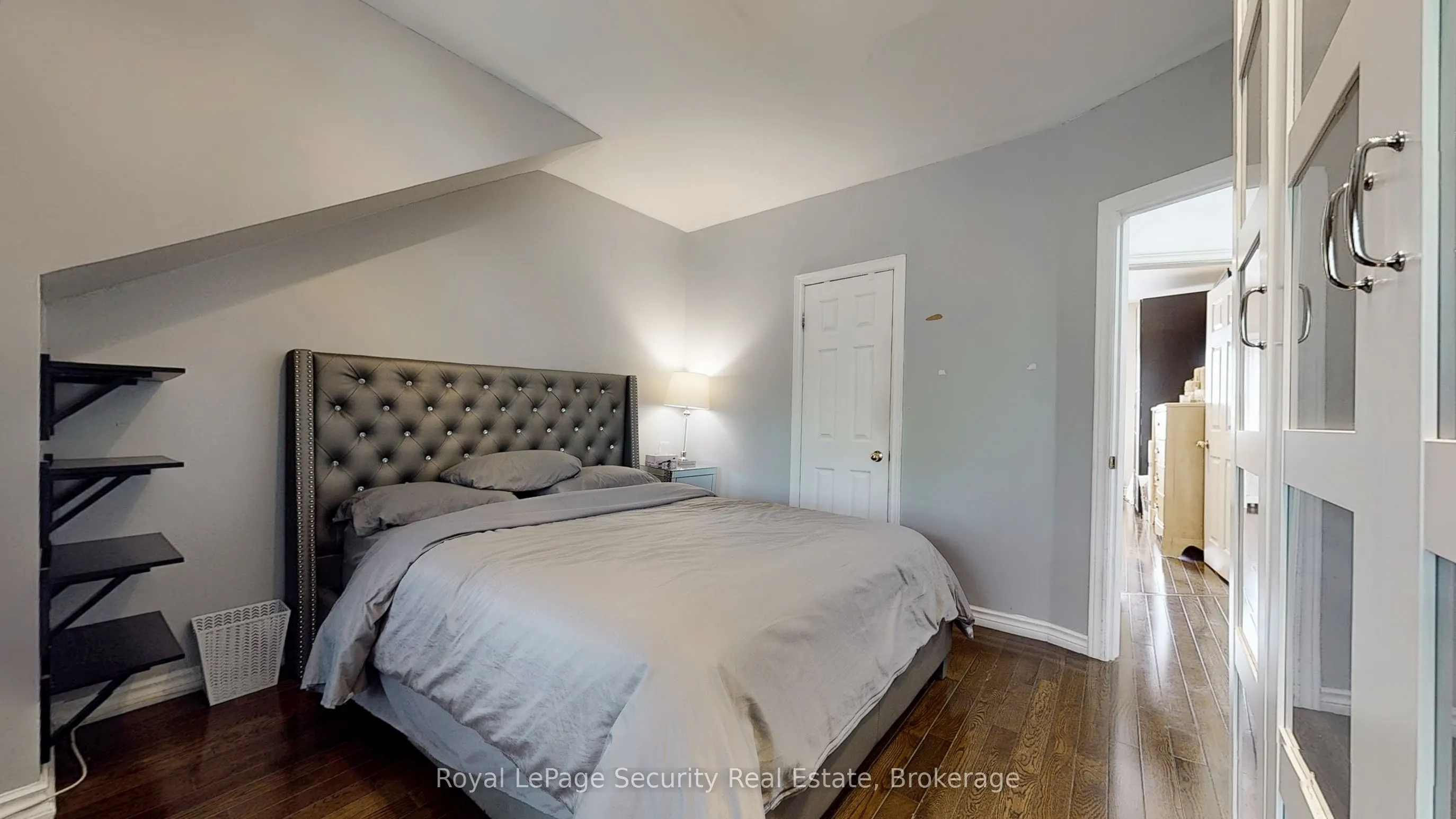 35 Regal Road