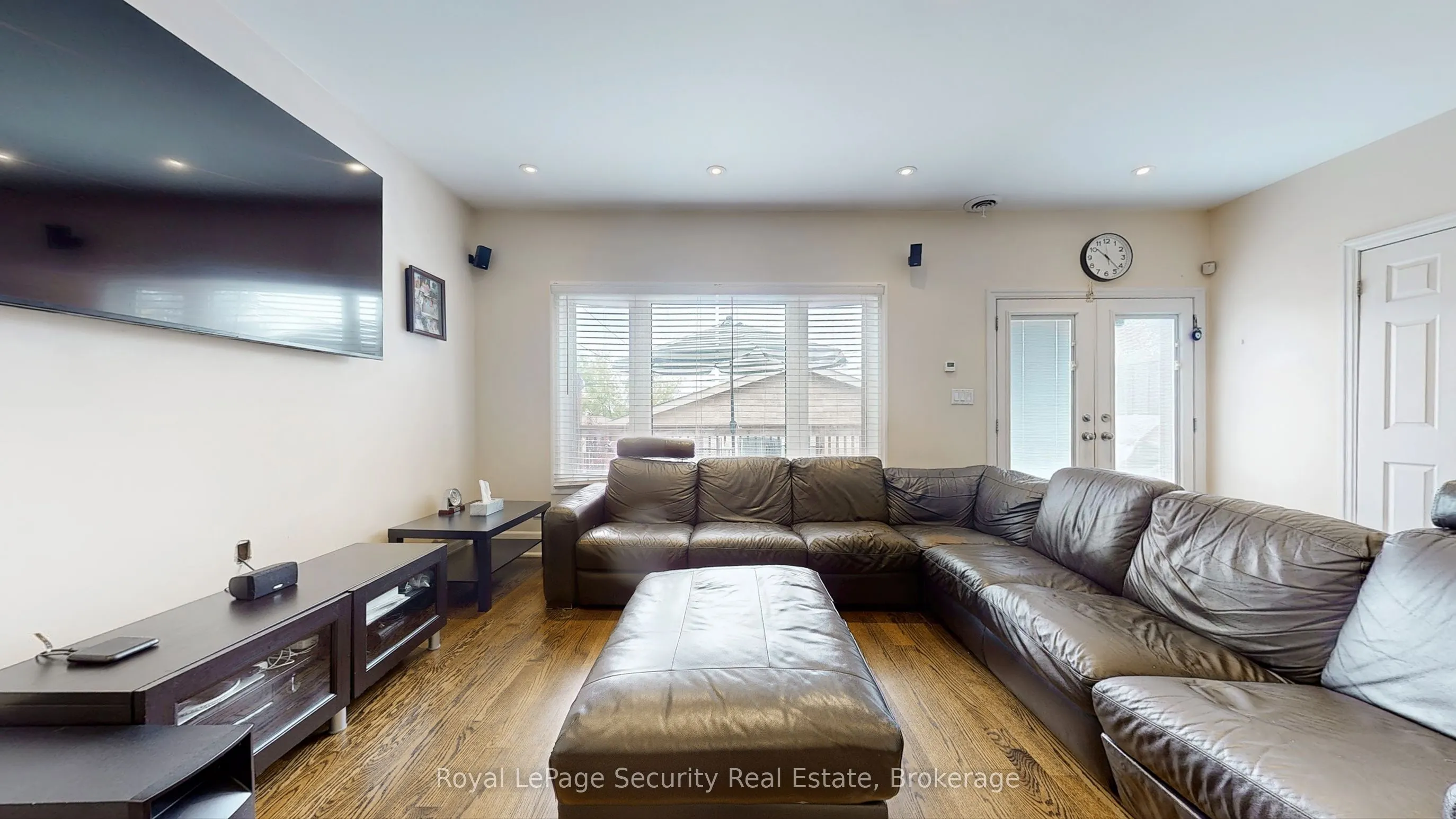 35 Regal Road