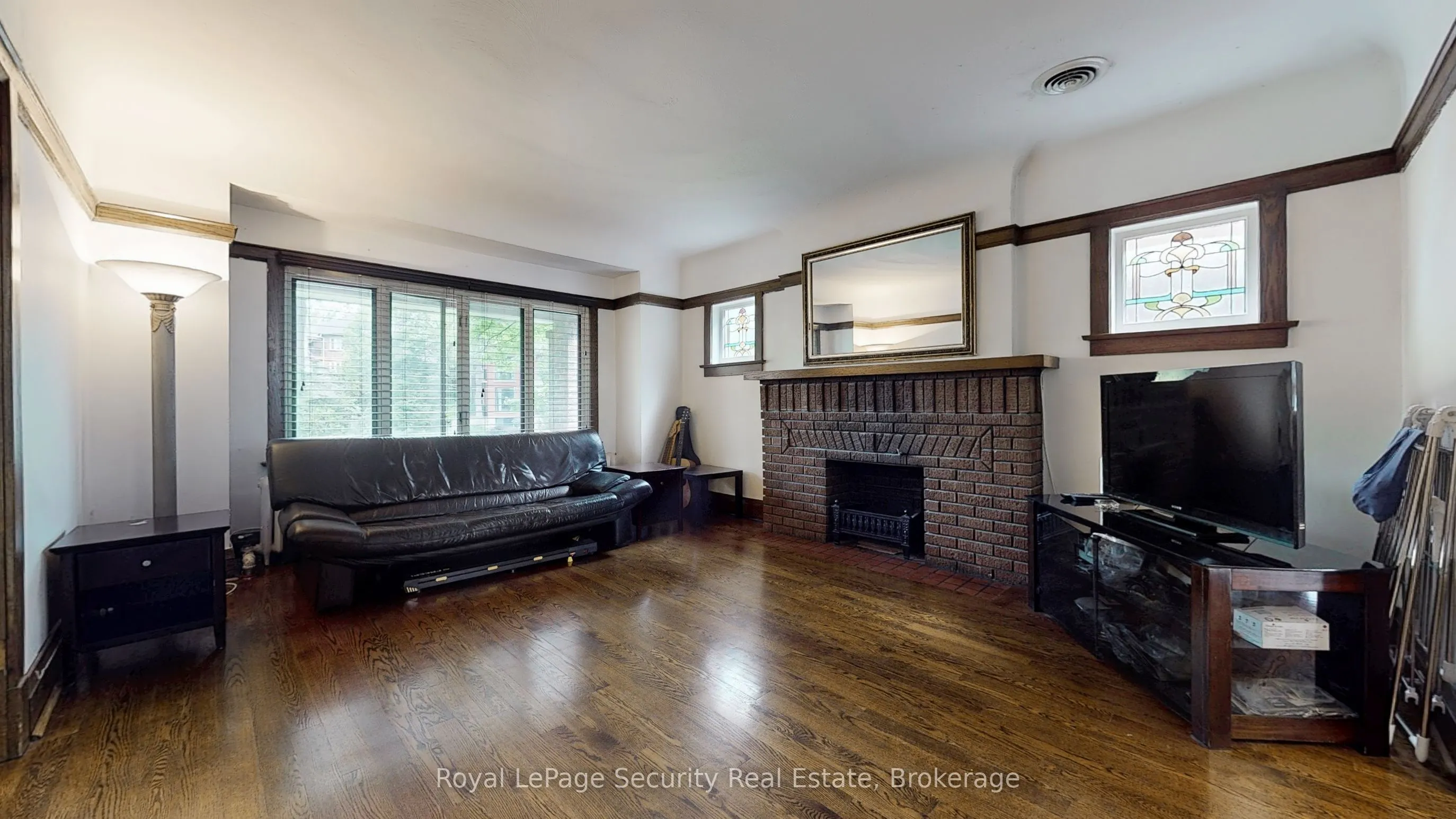 35 Regal Road