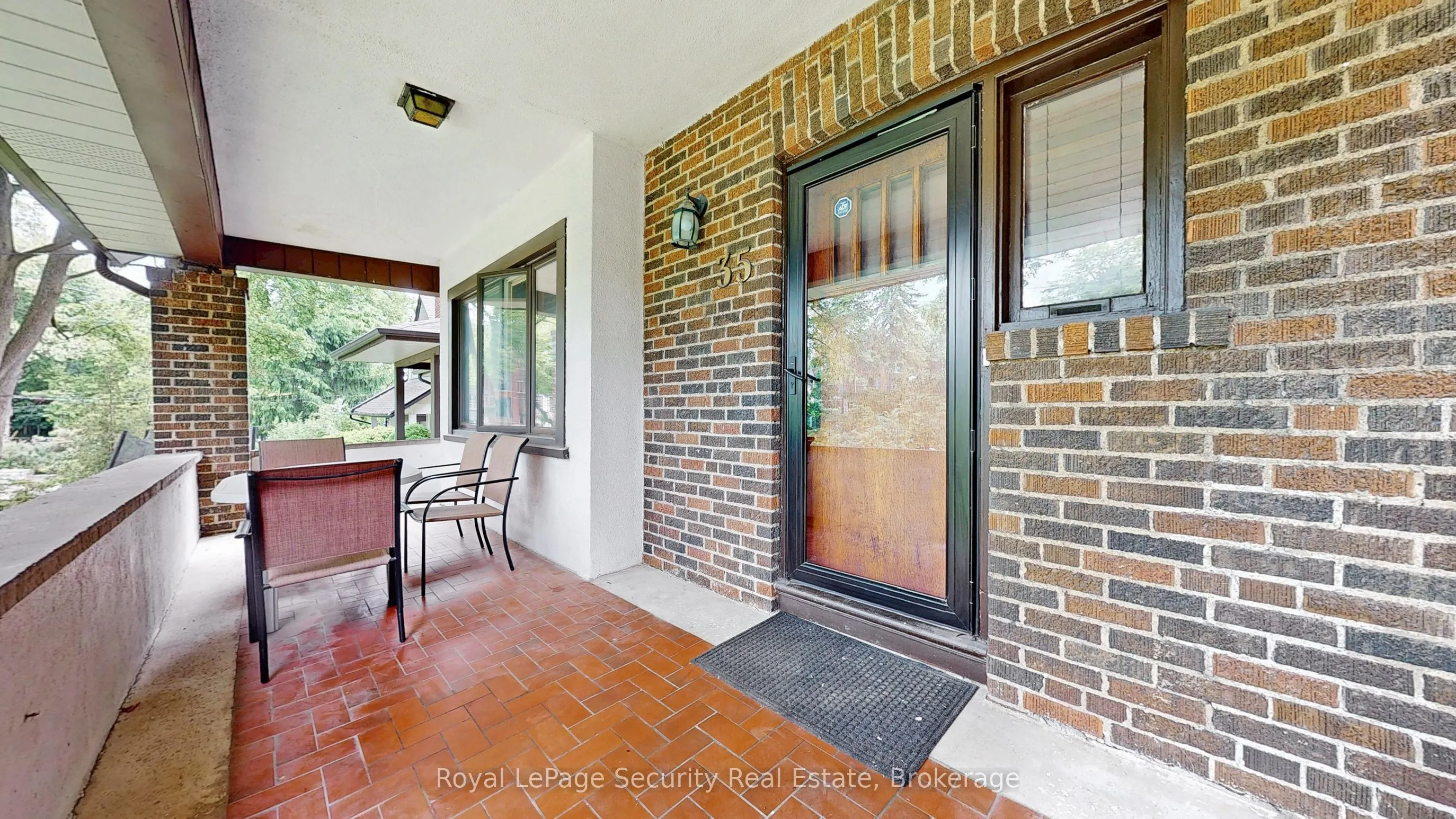 35 Regal Road
