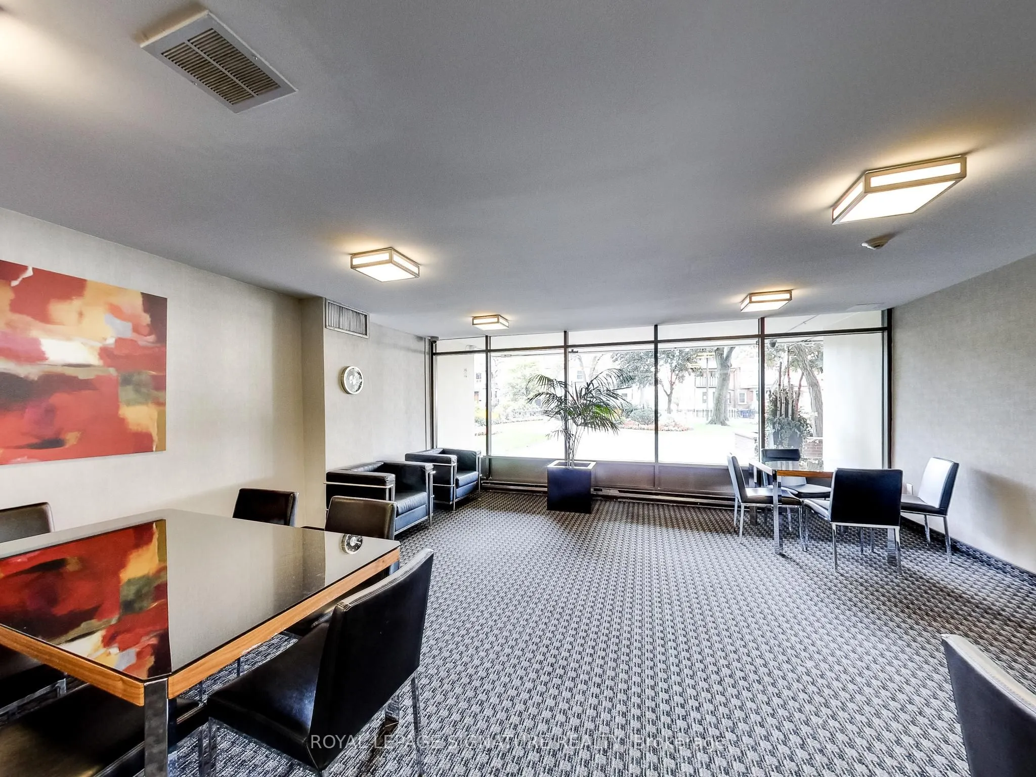40 Homewood Avenue #807