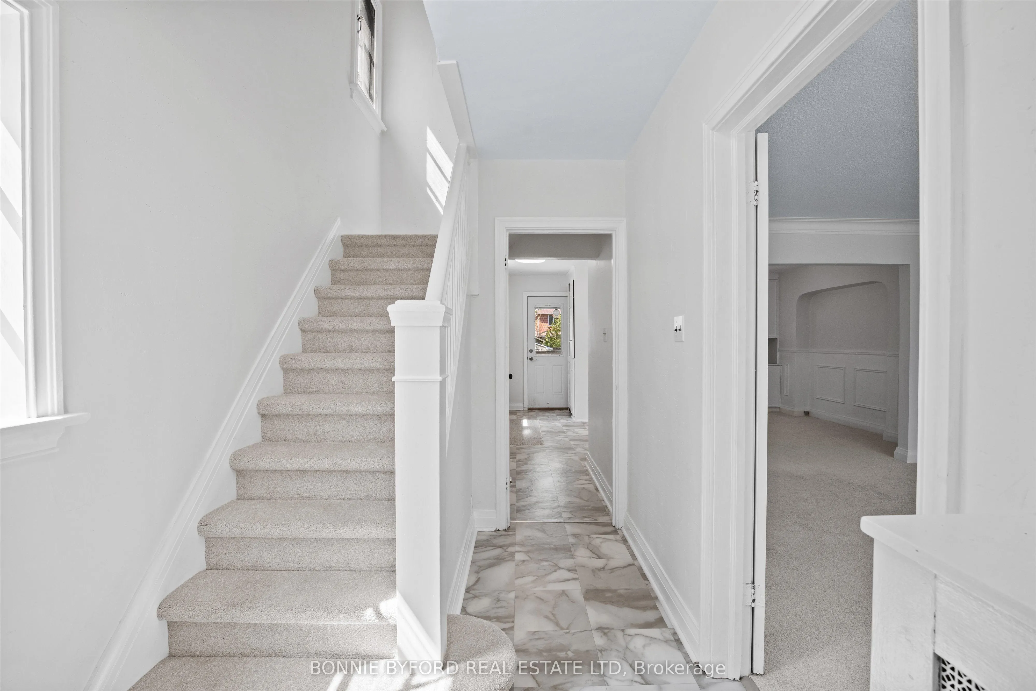 432 Broadway Avenue