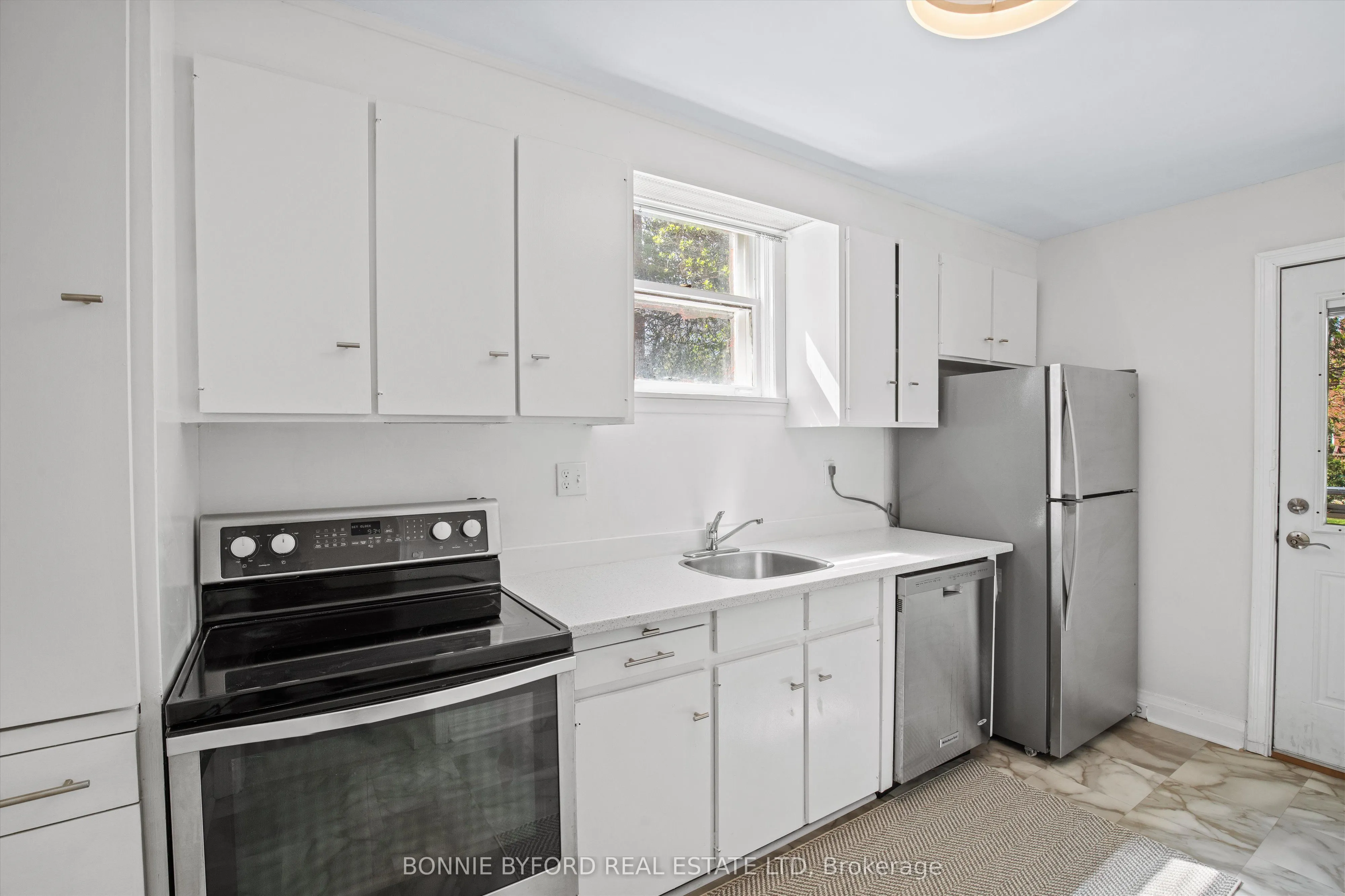 432 Broadway Avenue