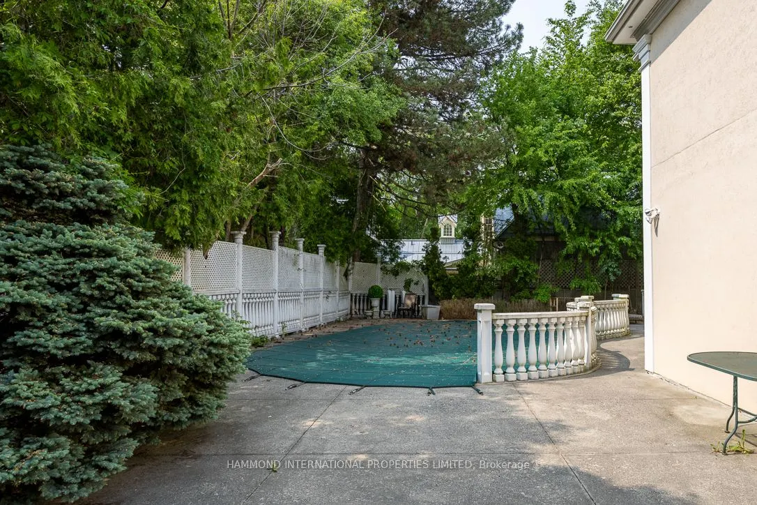 88 Old Colony Road