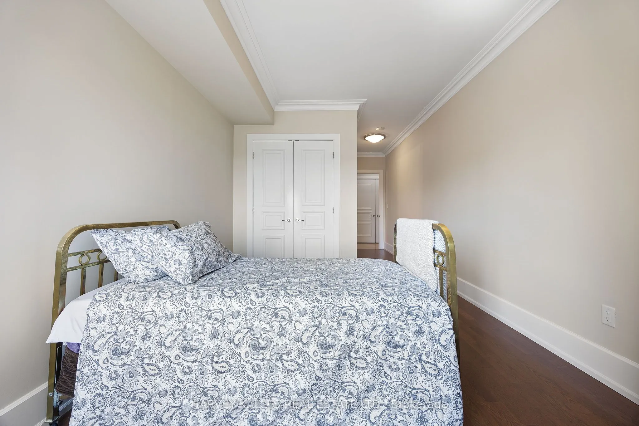 660 Sheppard Avenue E, #1602B