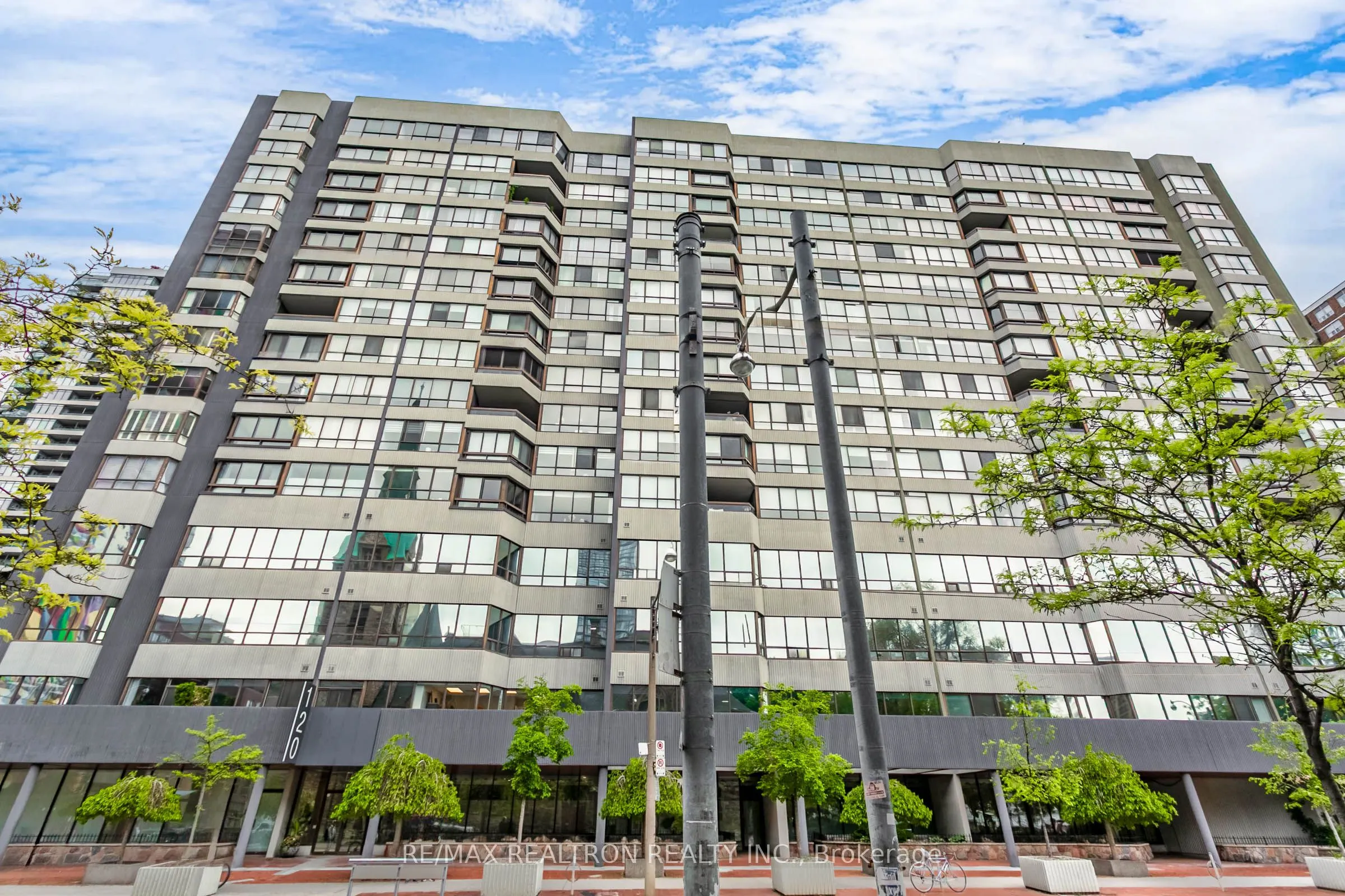 120 Carlton Street, #201